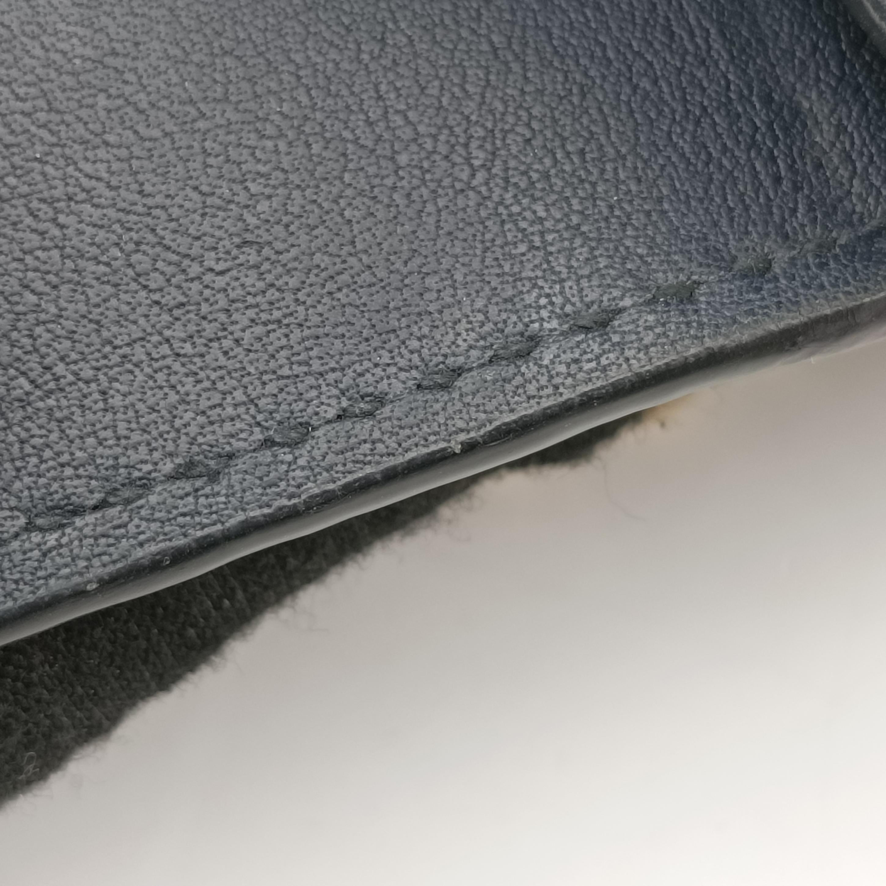 Pre-owned Gucci Emily Black Leather 449635 shoulderbag | stylenewstar