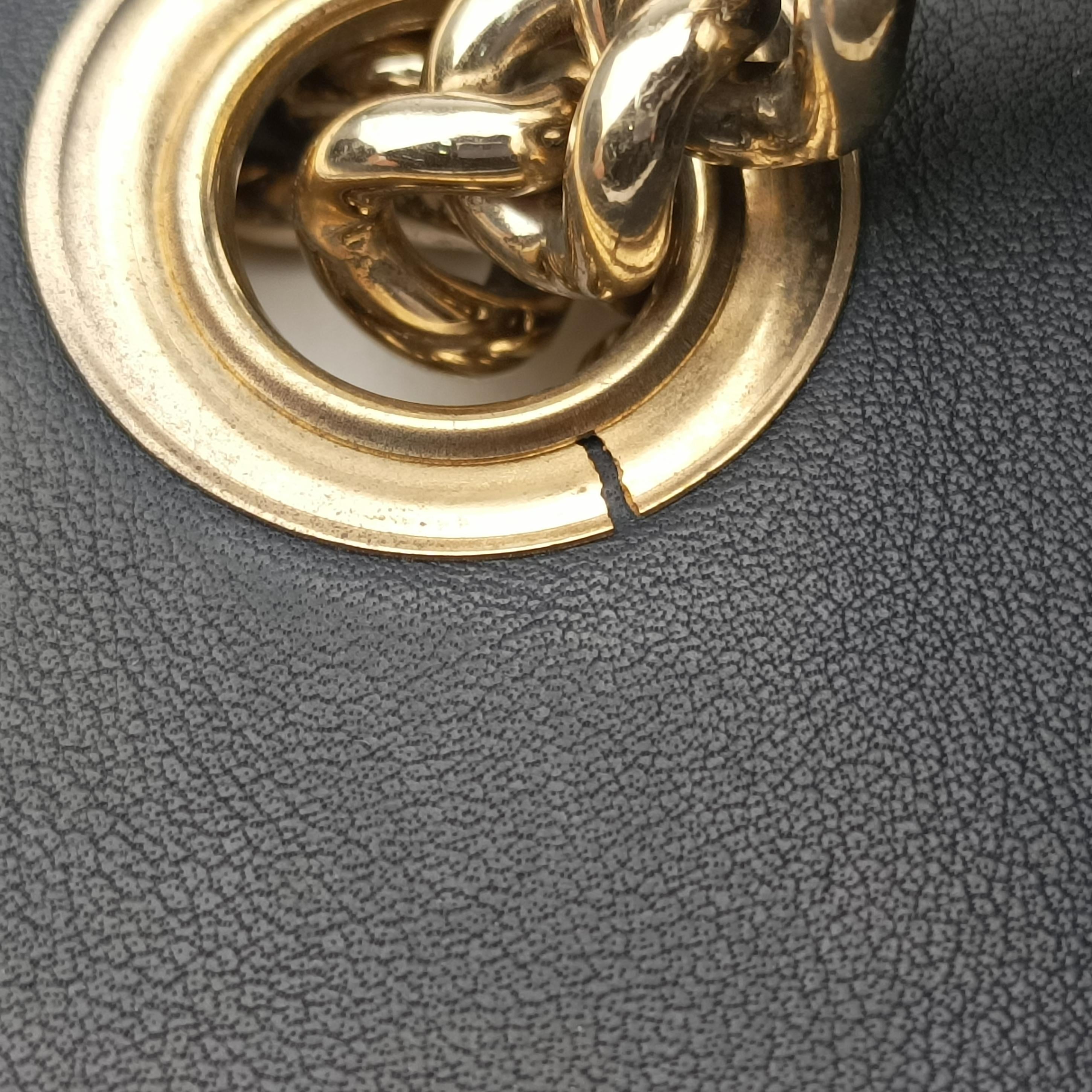 Pre-owned Gucci Emily Black Leather 449635 shoulderbag | stylenewstar