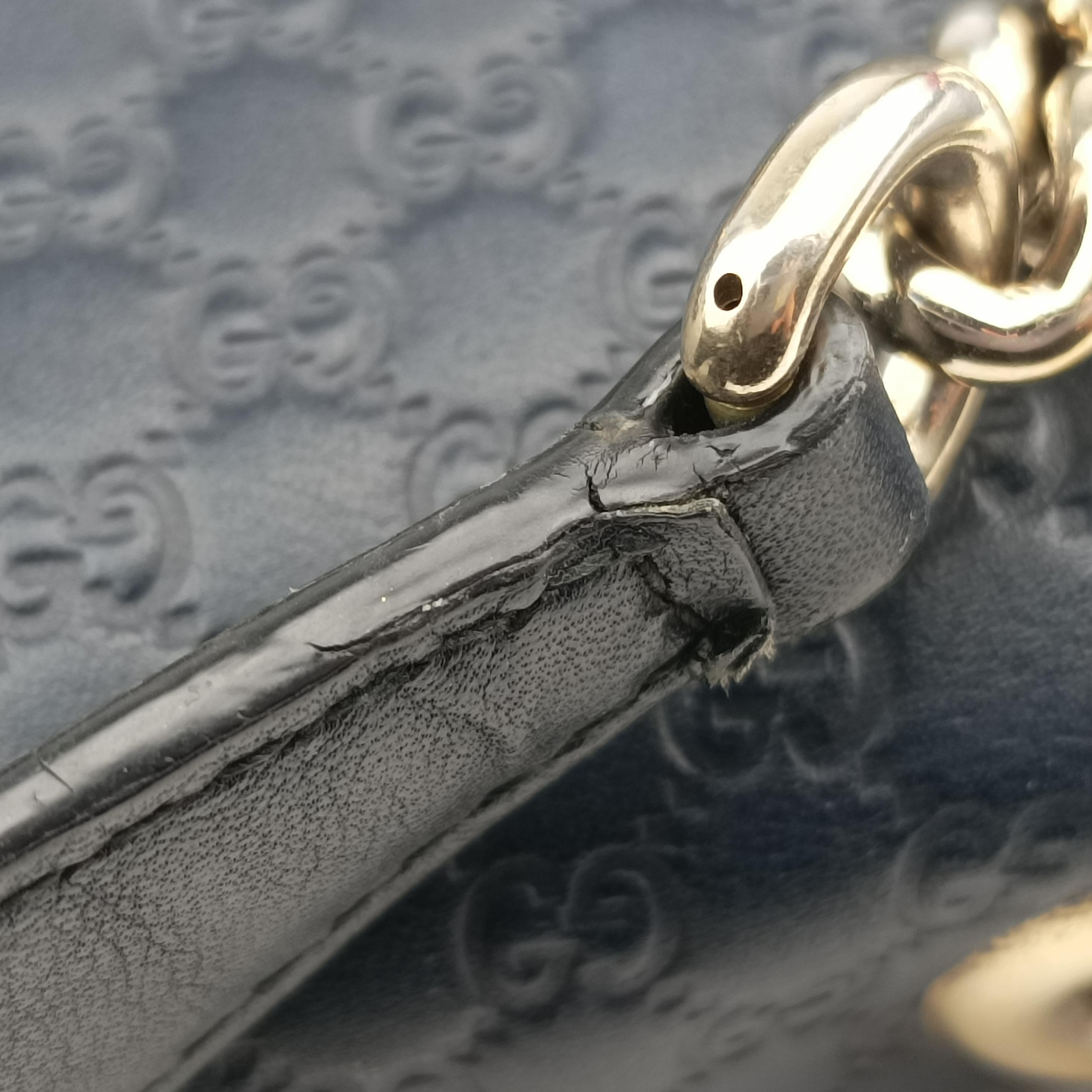 Pre-owned Gucci Emily Black Leather 449635 shoulderbag | stylenewstar