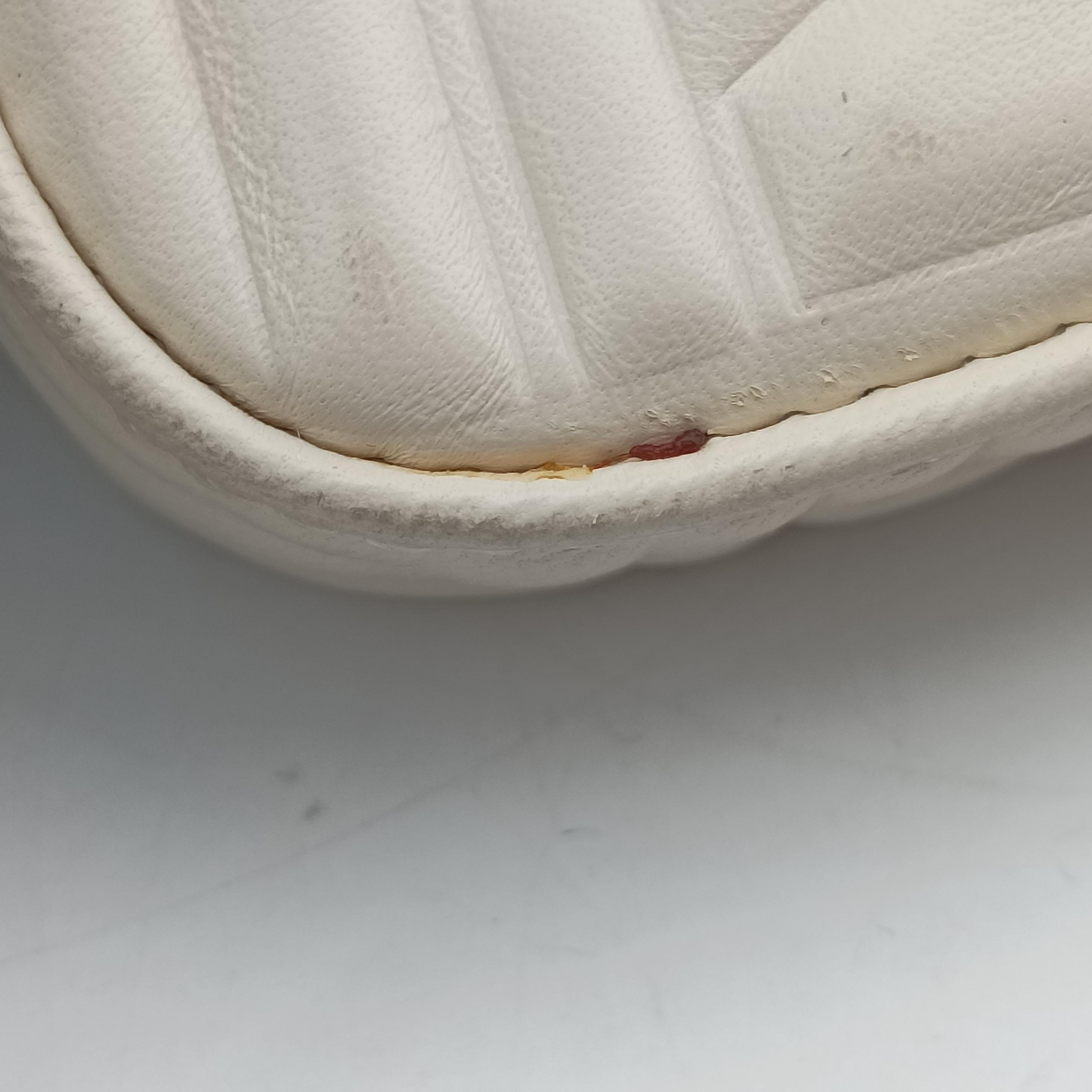 Pre-owned Fendi BAGUETTE White Leather 8BK060 shoulderbag | stylenewstar