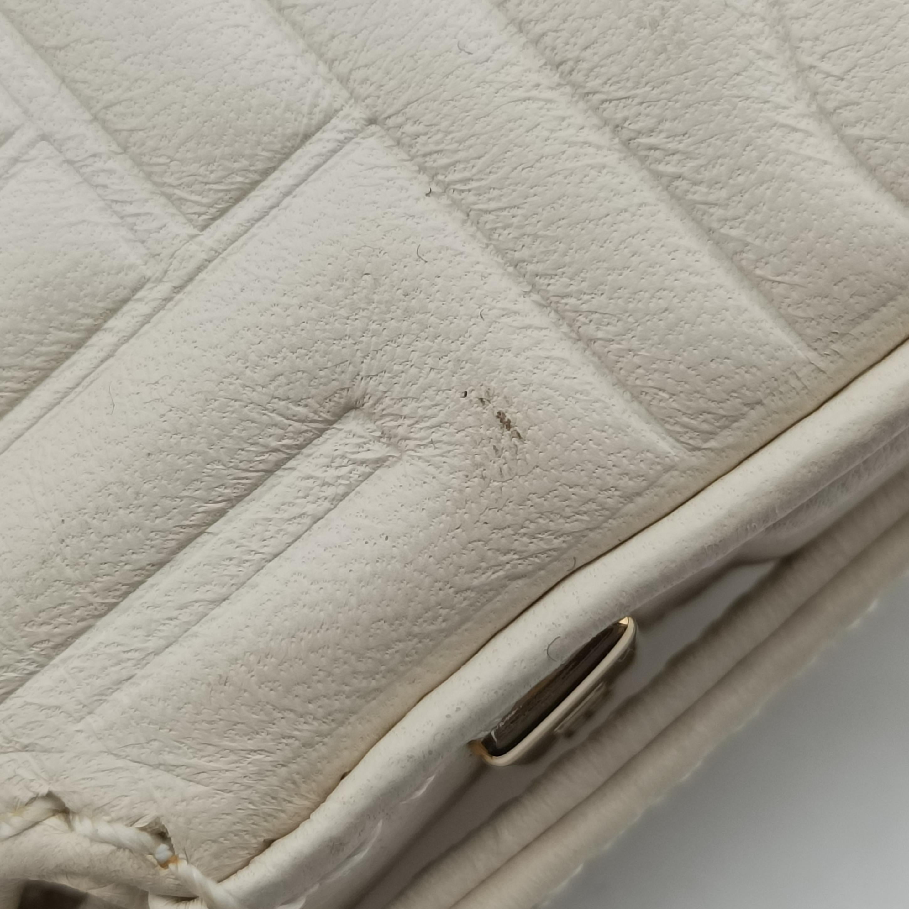 Pre-owned Fendi BAGUETTE White Leather 8BK060 shoulderbag | stylenewstar