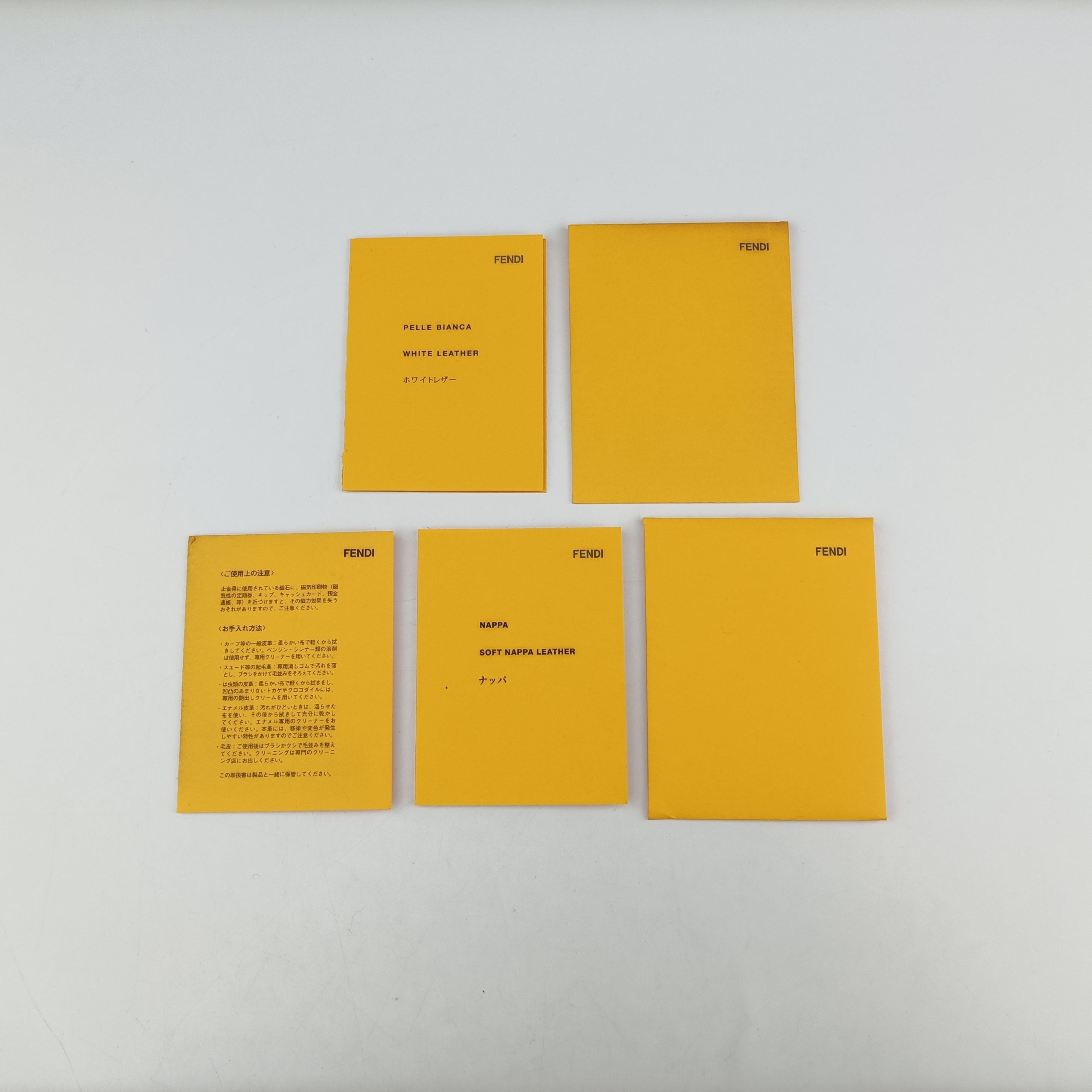 Pre-owned Fendi BAGUETTE White Leather 8BK060 shoulderbag | stylenewstar