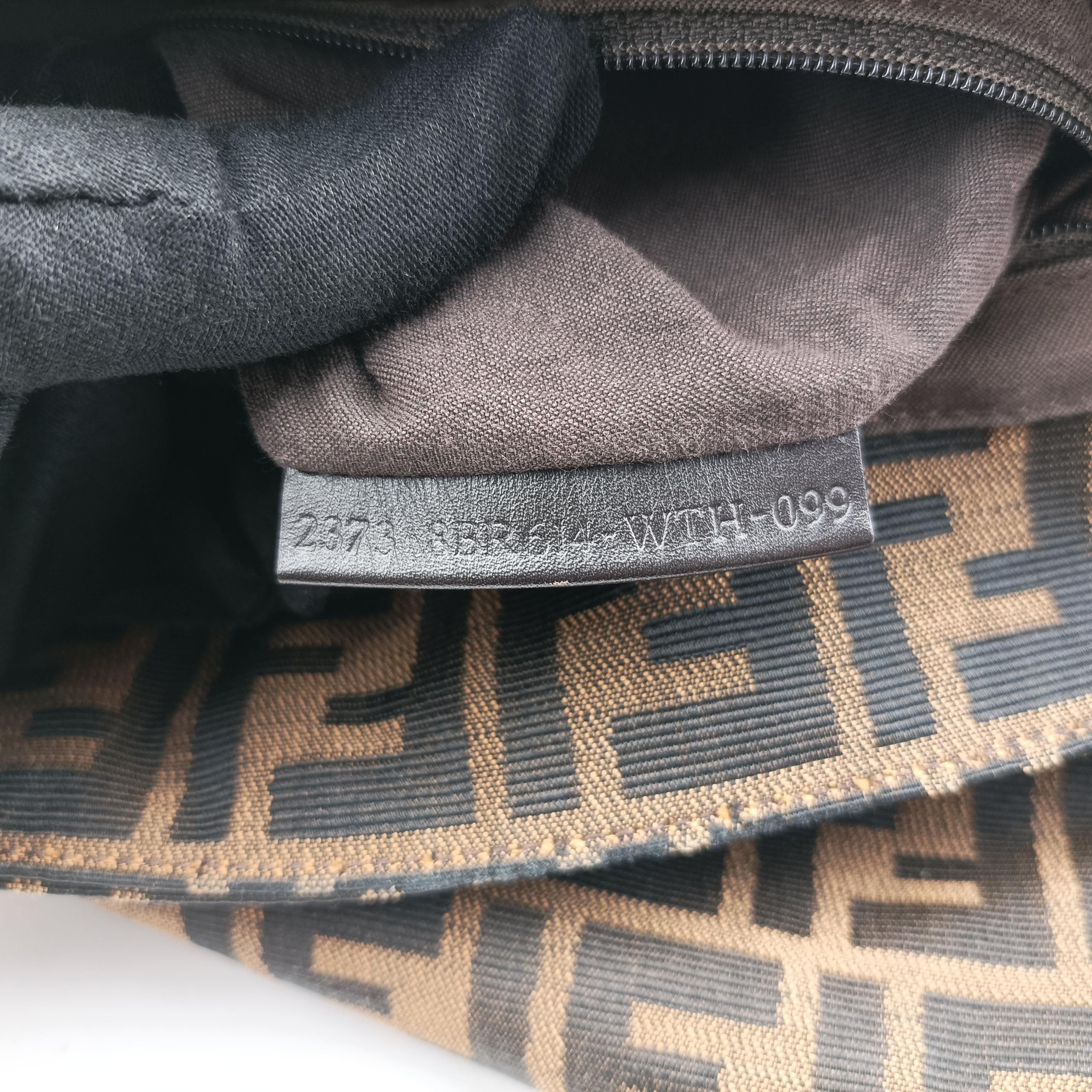 Vintage Fendi Mia Flap Brown Jacquard 8BR614 shoulderbag | stylenewstar