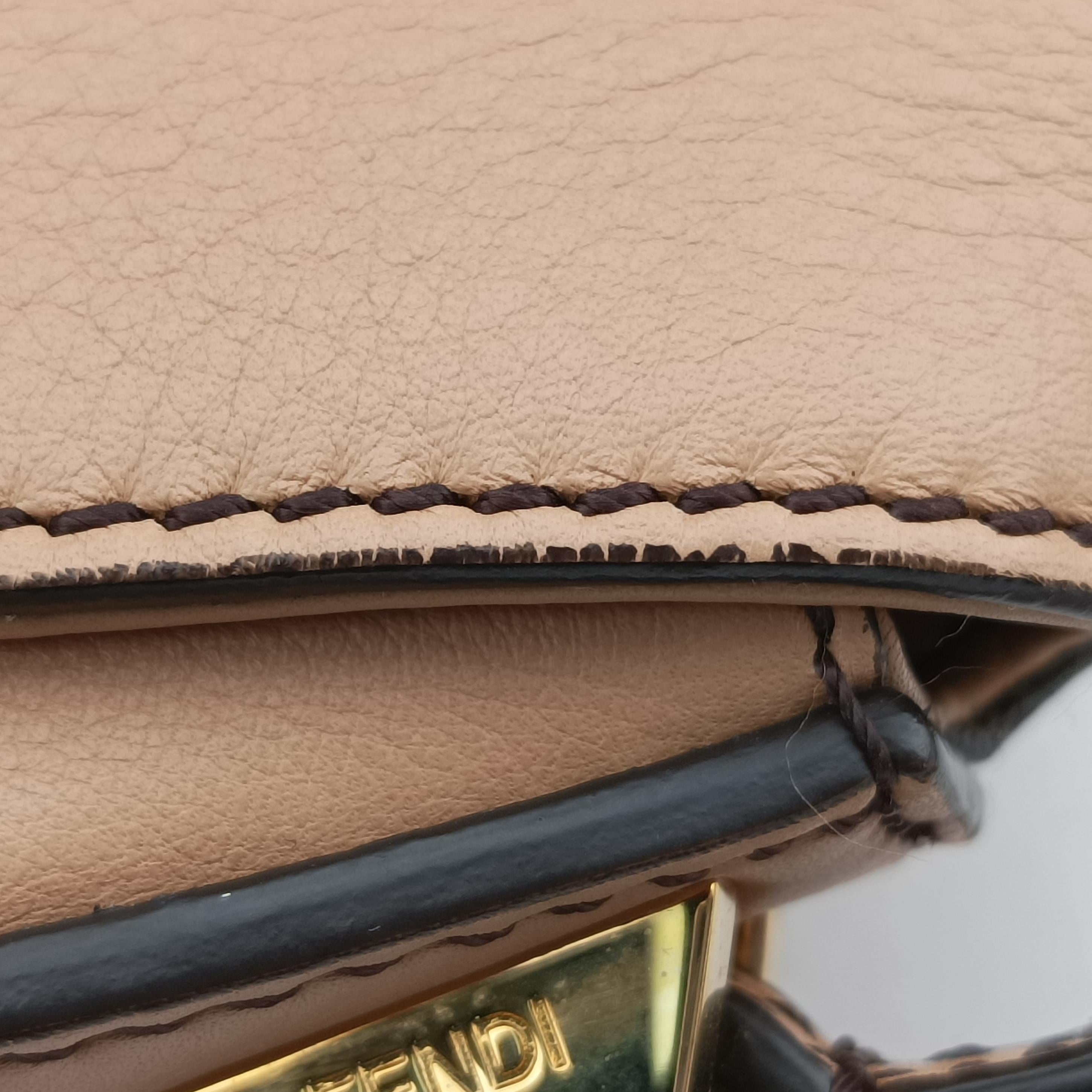 Pre-owned Fendi Baguette Beige Leather 8BR180 shoulderbag | stylenewstar