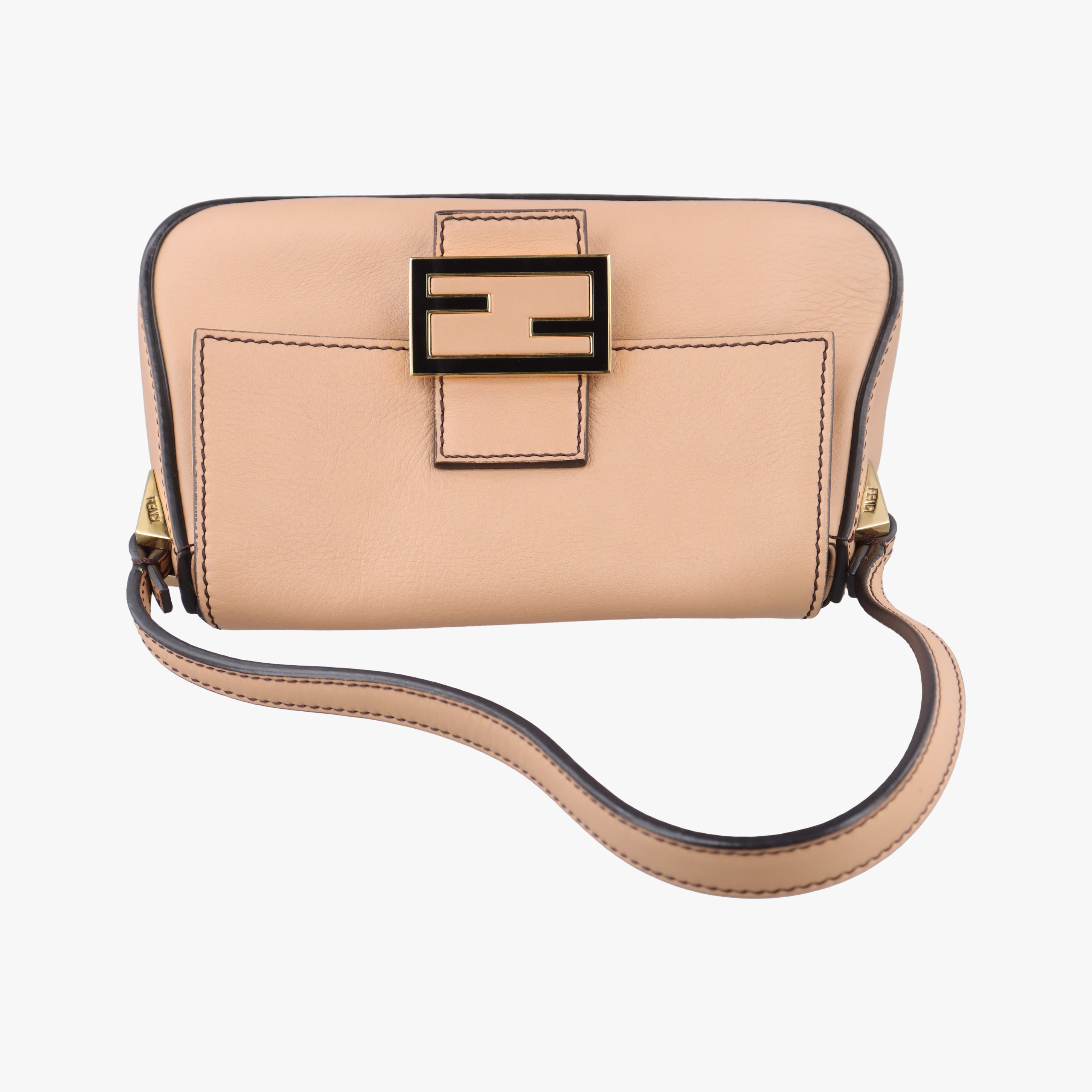 Pre-owned Fendi Baguette Beige Leather 8BR180 shoulderbag | stylenewstar