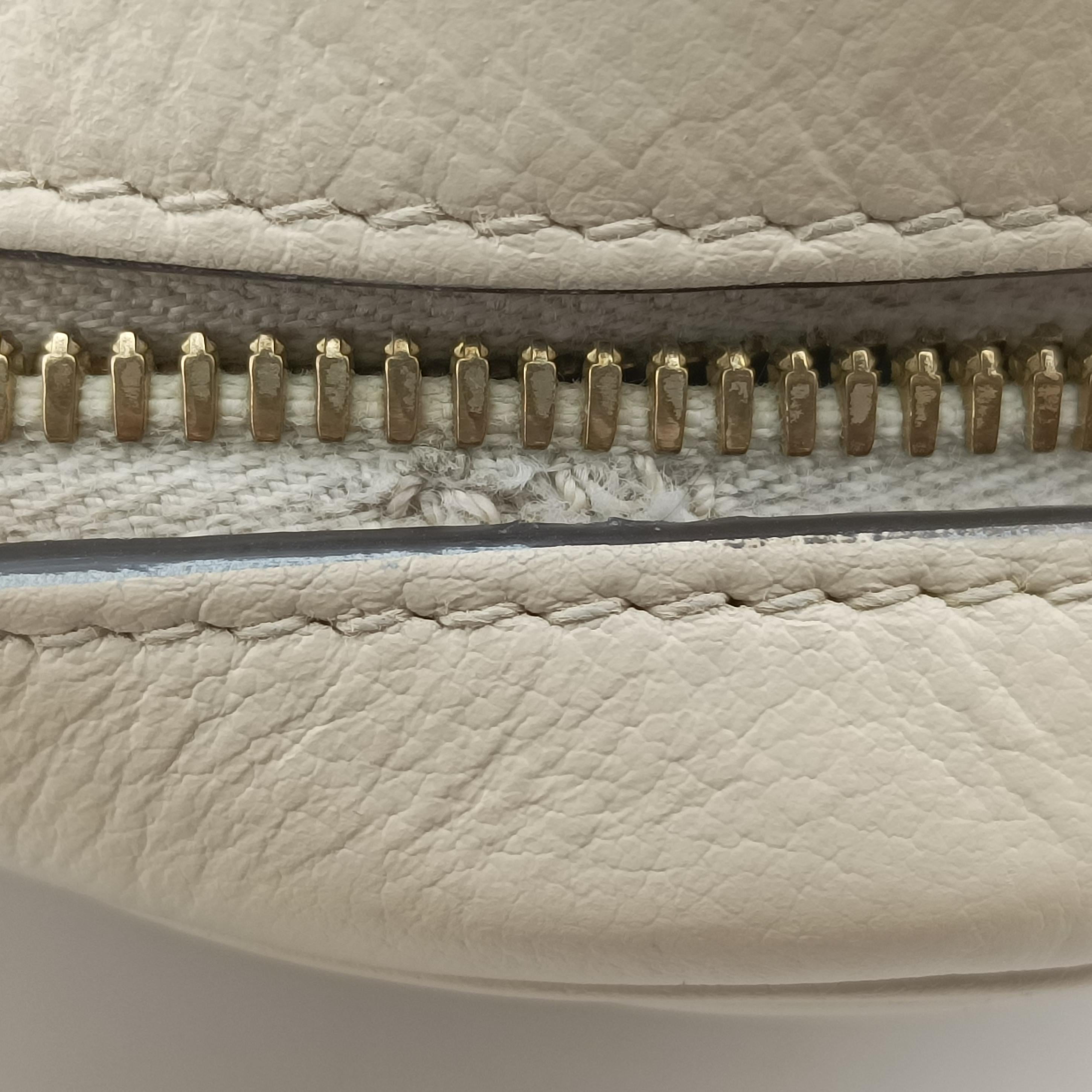 Vintage Gucci GG Star White Leather 675776 shoulderbag | stylenewstar