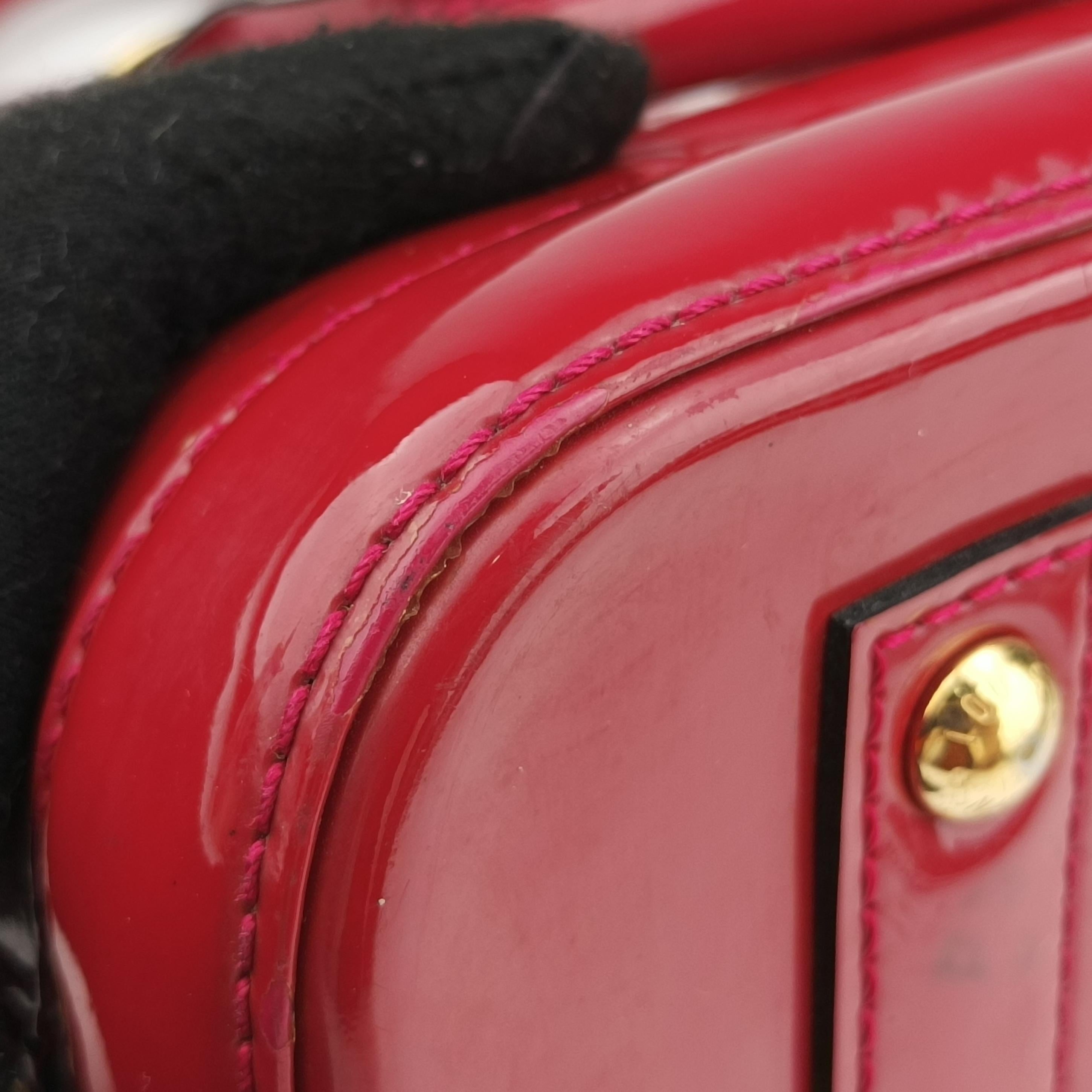 Pre-owned Louis Vuitton Alma BB pomme d'amour Vernis M91606 shoulderbag | stylenewstar