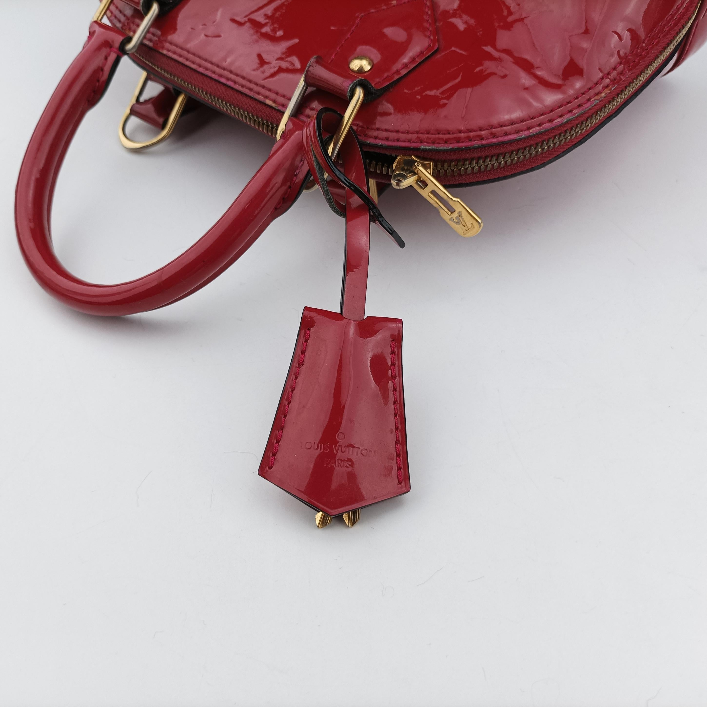 Pre-owned Louis Vuitton Alma BB pomme d'amour Vernis M91606 shoulderbag | stylenewstar