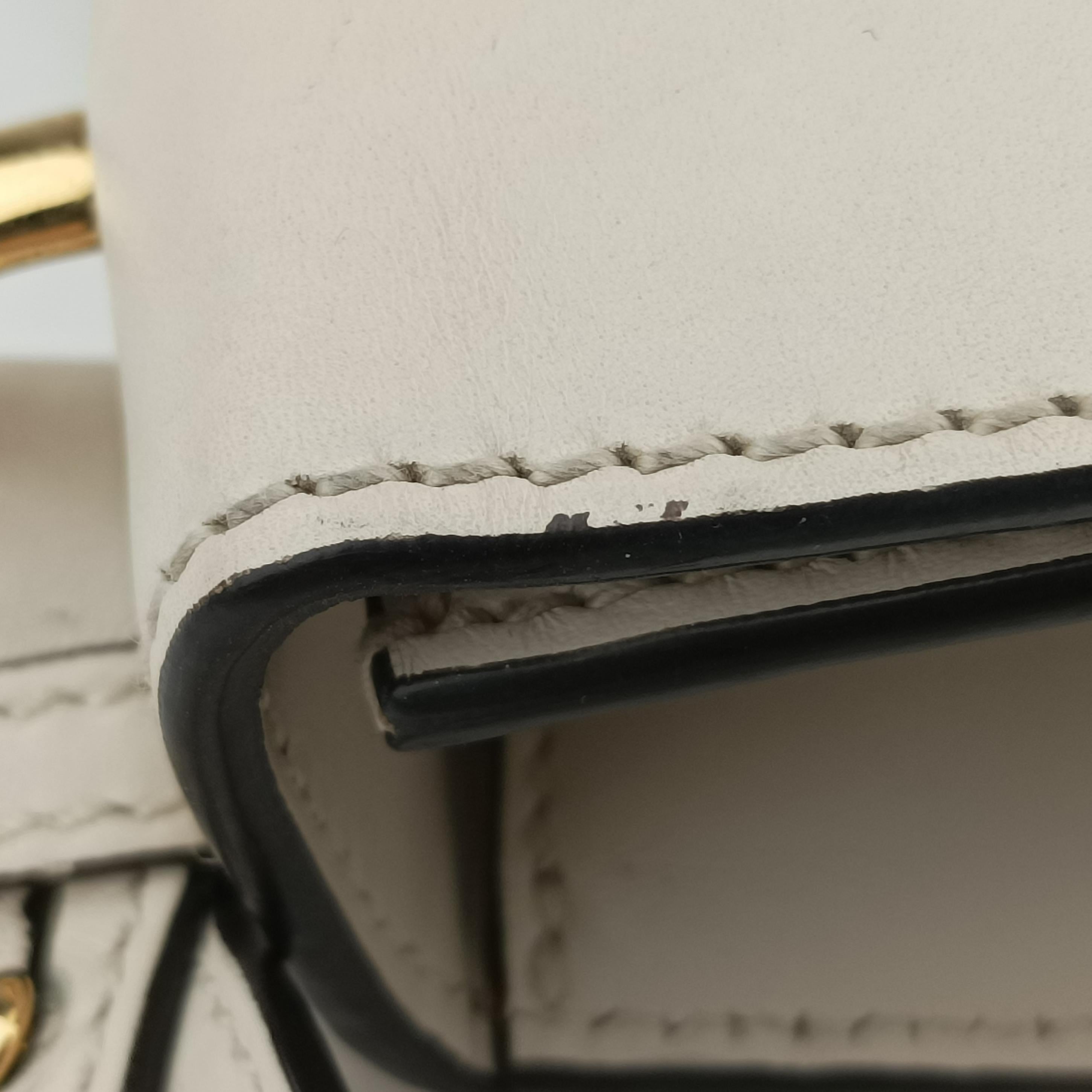 Pre-owned Gucci Sylvie White Leather 421882 shoulderbag | stylenewstar