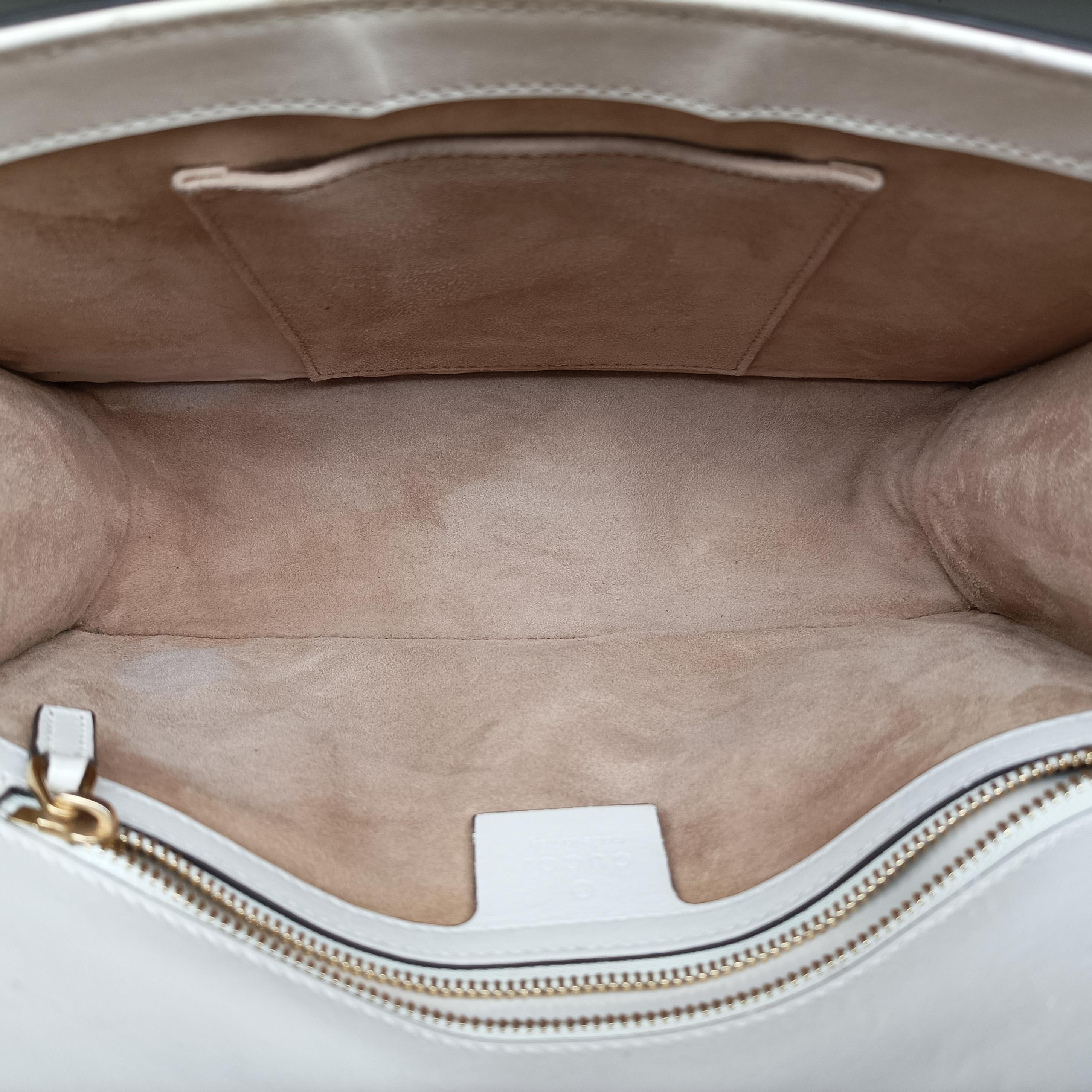 Pre-owned Gucci Sylvie White Leather 421882 shoulderbag | stylenewstar