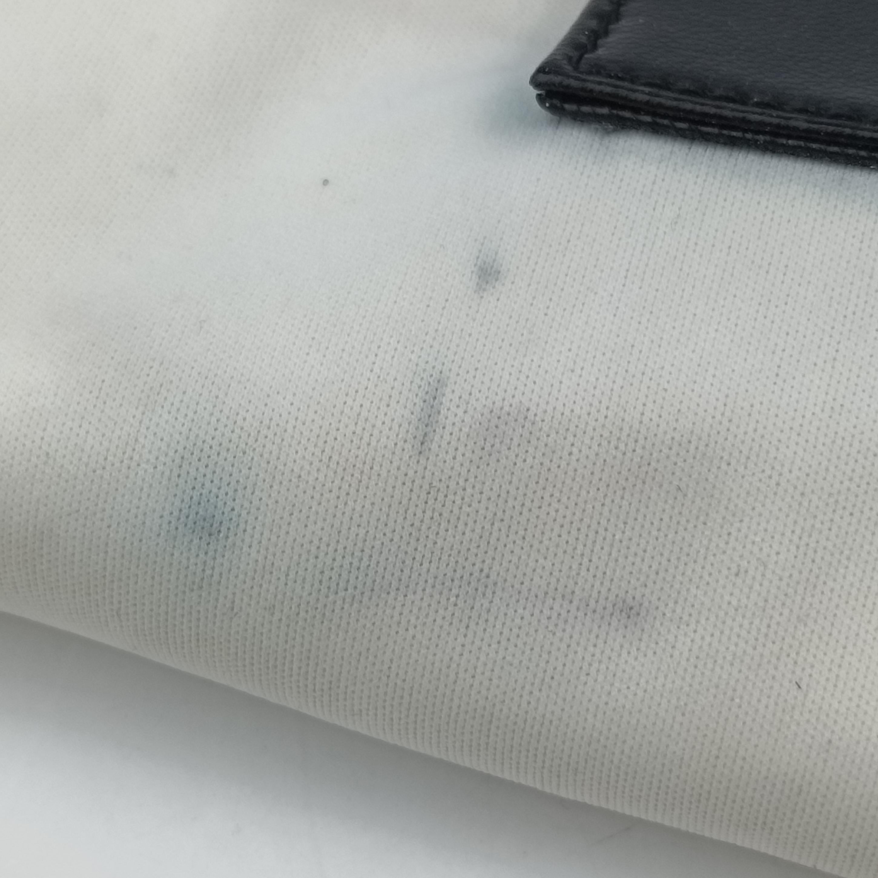 Pre-owned Fendi Baguette White silk 26424 shoulderbag | stylenewstar