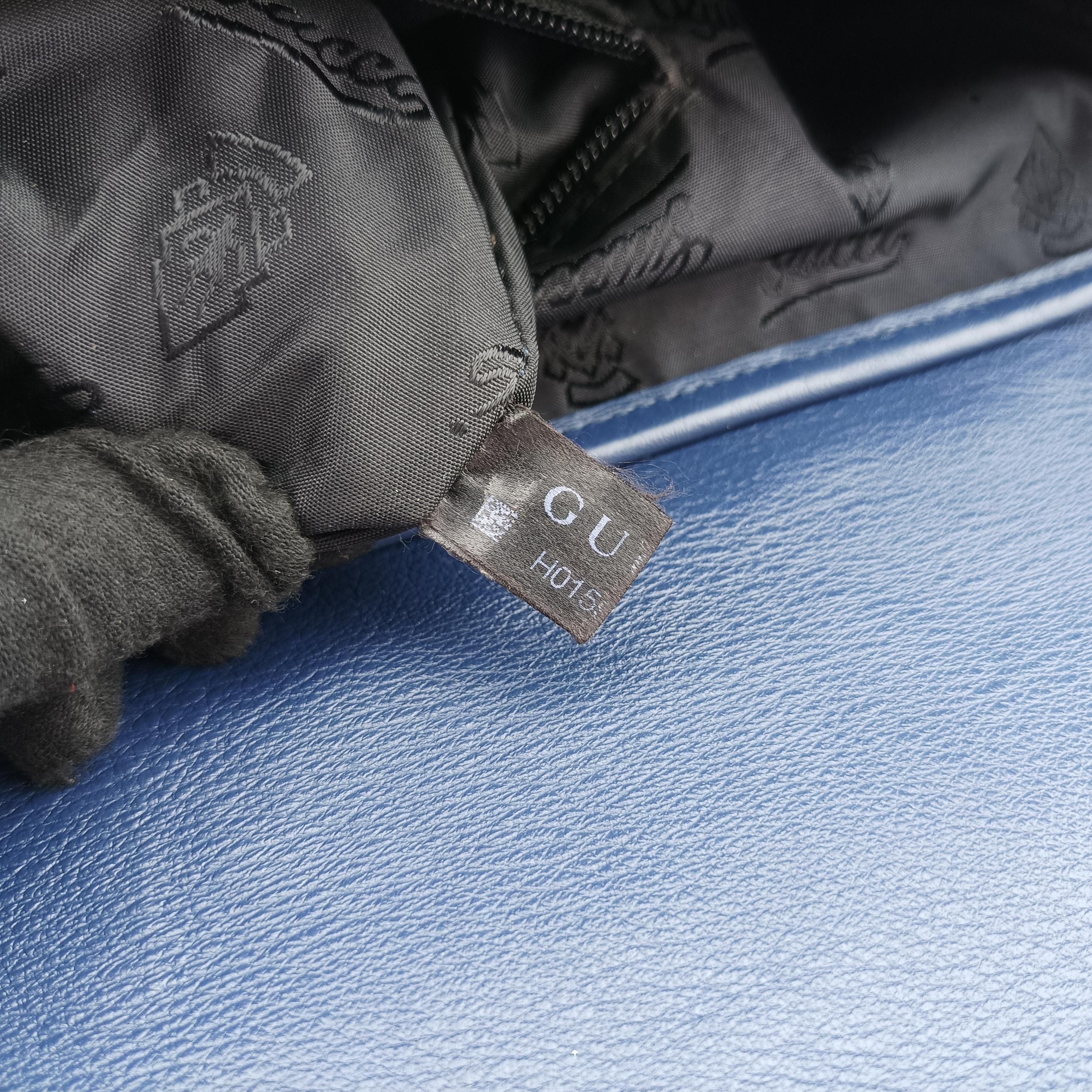 Secondhand Gucci Guccissima Messenger Navy Leather 223665 shoulderbag | stylenewstar