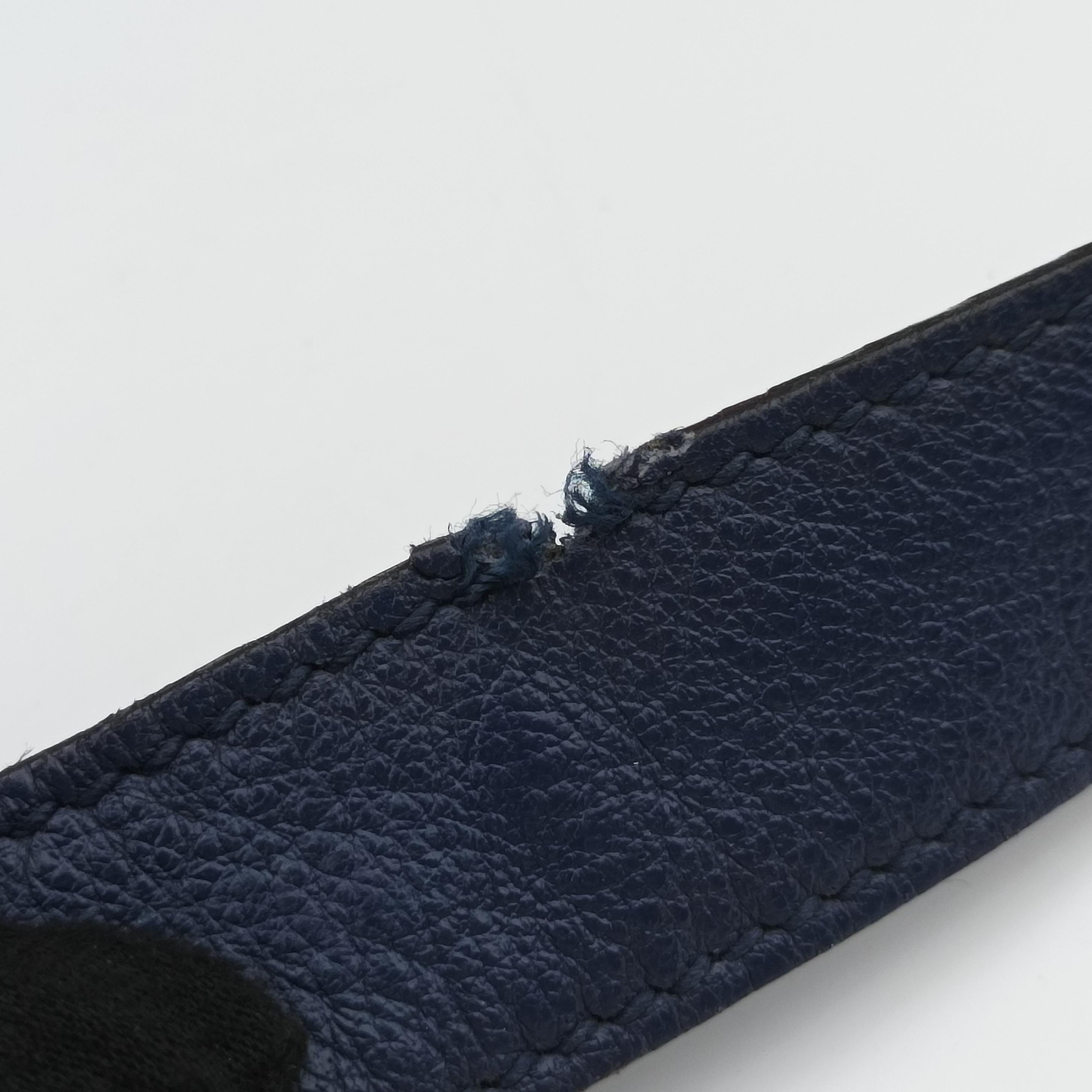 Secondhand Gucci Guccissima Messenger Navy Leather 223665 shoulderbag | stylenewstar