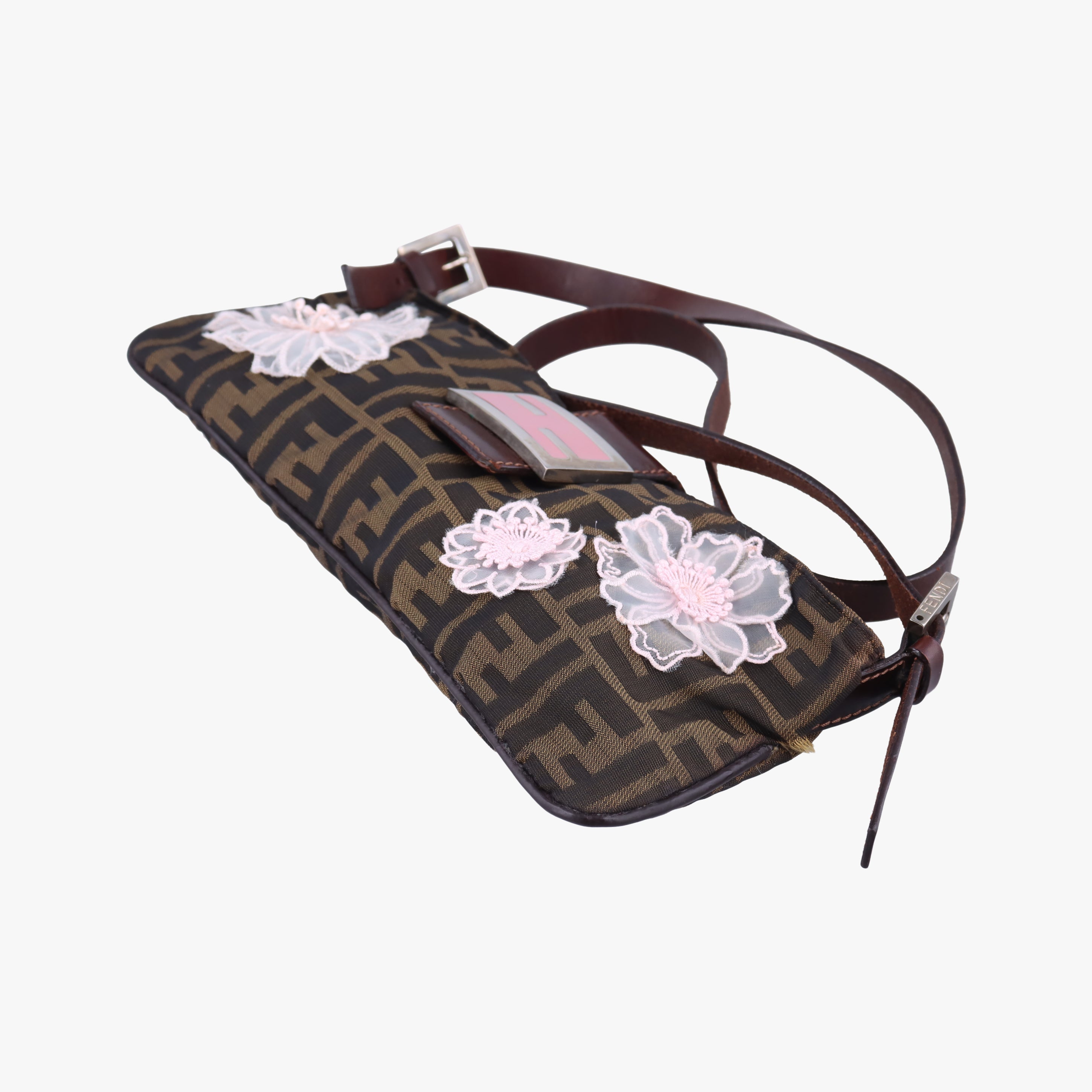 Pre-owned Fendi Zucca Mamma Baguette Brown Canvas x Leather 26685 shoulderbag | stylenewstar