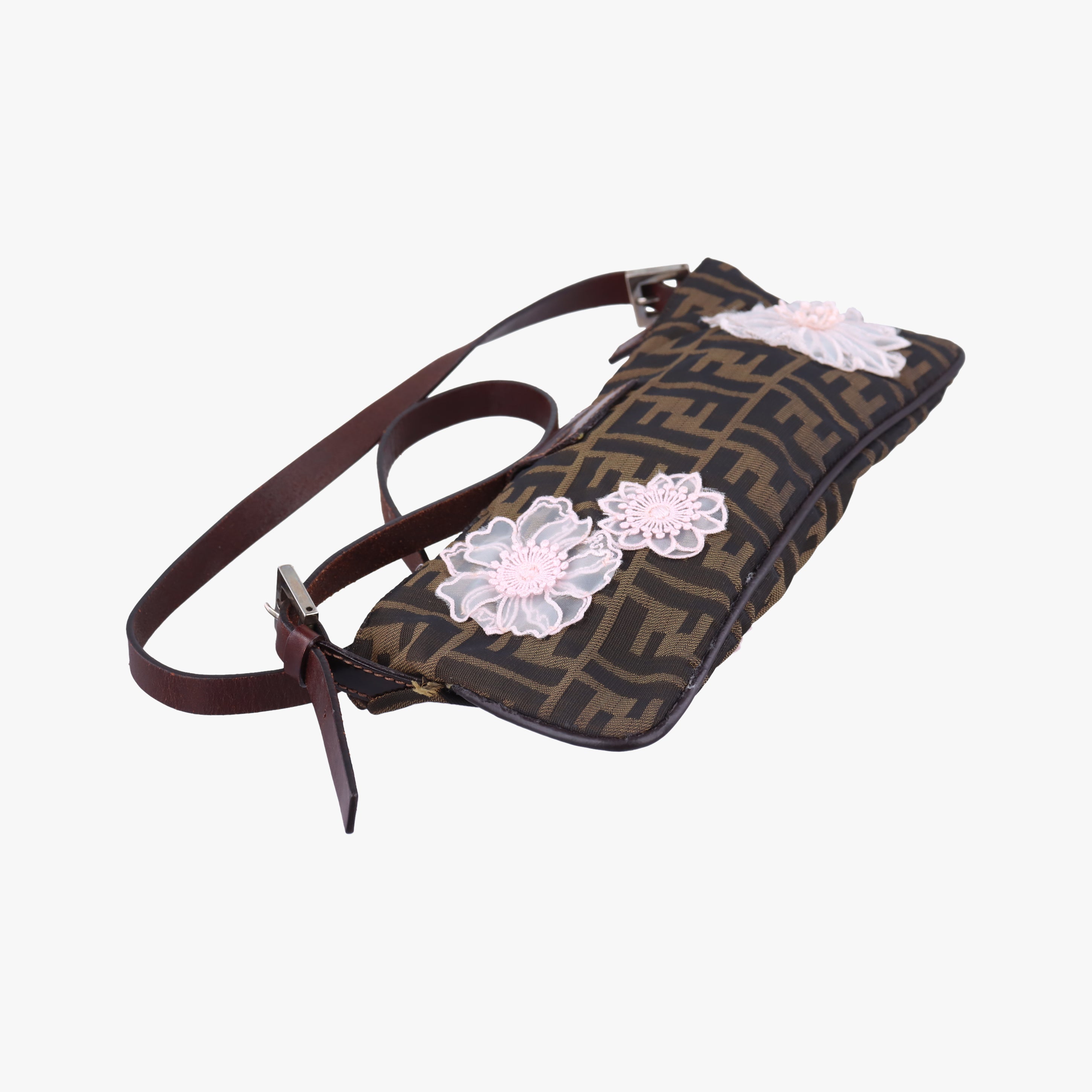 Pre-owned Fendi Zucca Mamma Baguette Brown Canvas x Leather 26685 shoulderbag | stylenewstar