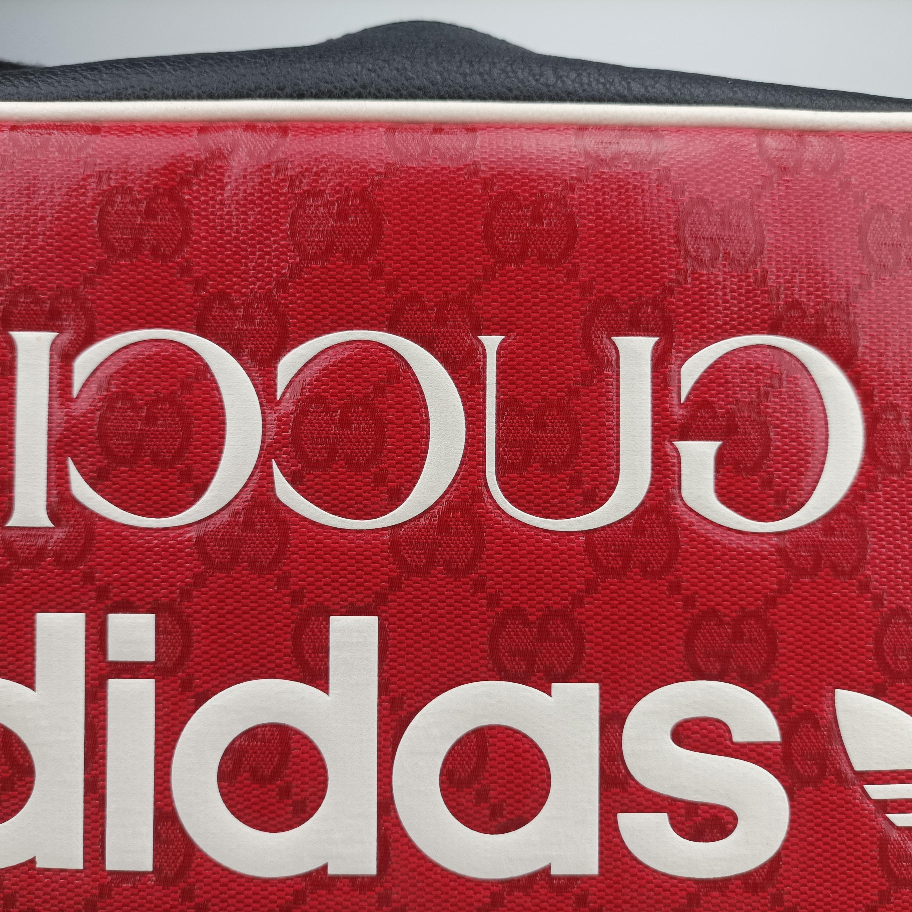 Pre-owned Gucci Adidas collaboration Red x Black x White x Multicolor PVC coated canvas 702427 shoulderbag | stylenewstar