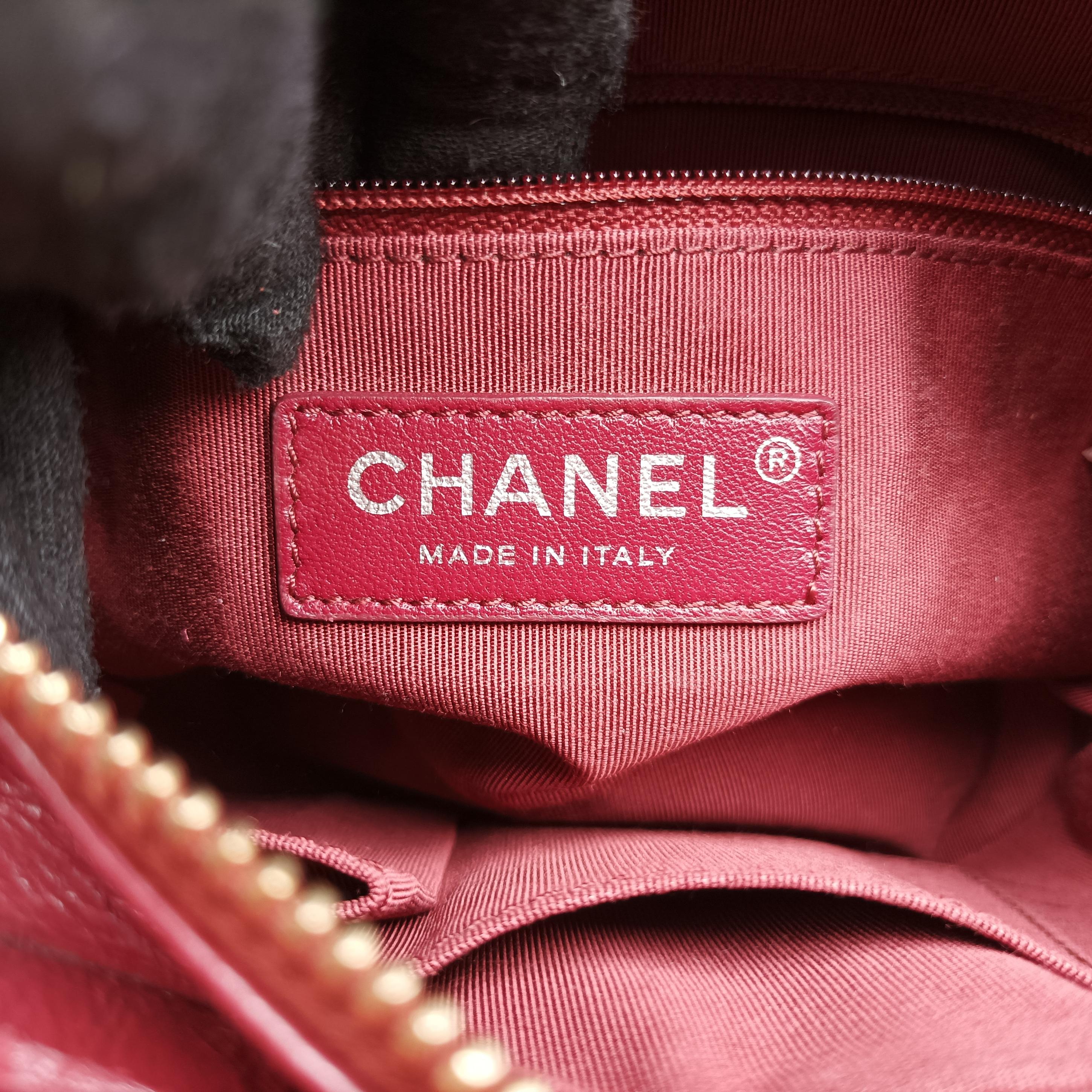 Pre-owned Chanel GABRIELLE print Red×black Fabric ×leather A91810 shoulderbag | stylenewstar