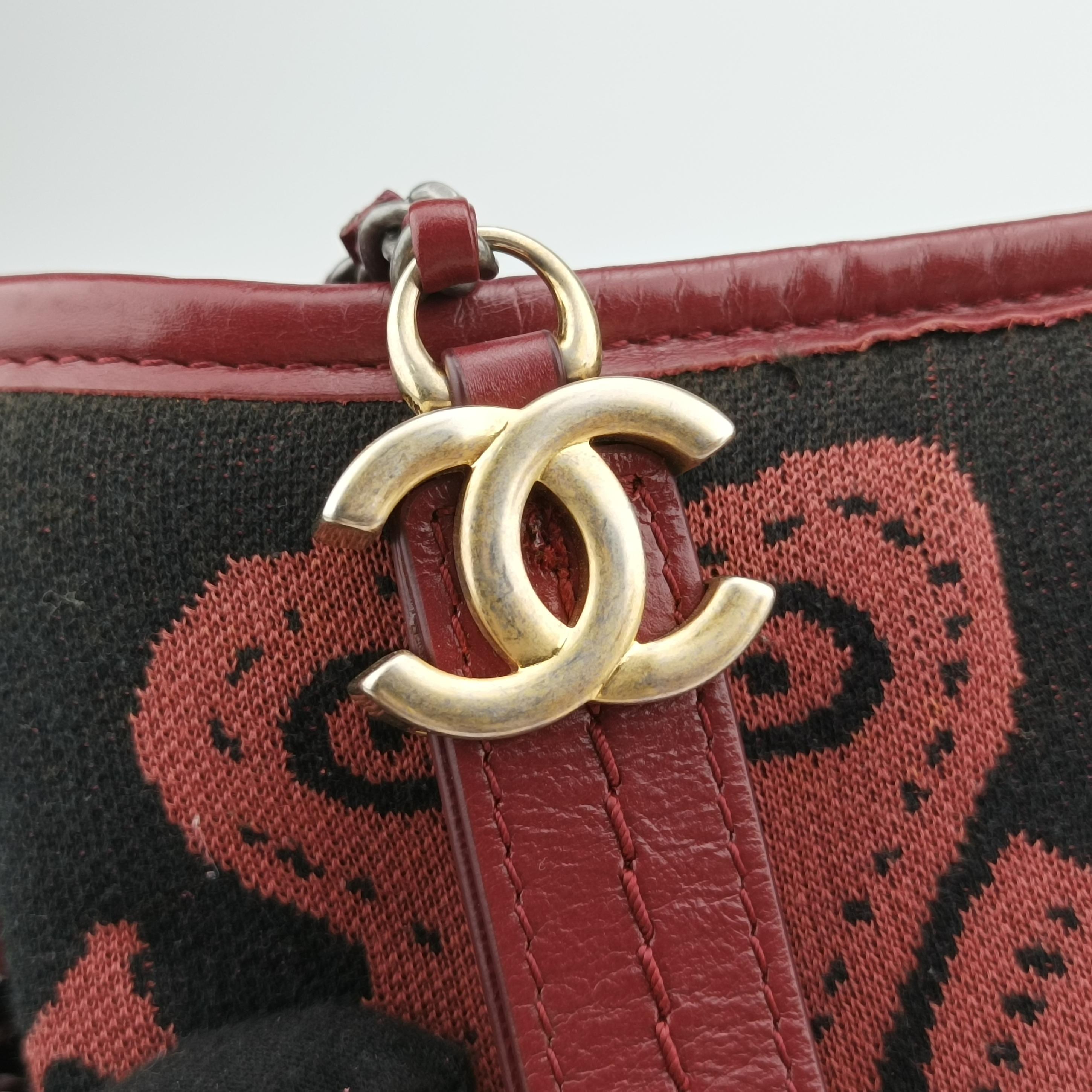 Pre-owned Chanel GABRIELLE print Red×black Fabric ×leather A91810 shoulderbag | stylenewstar