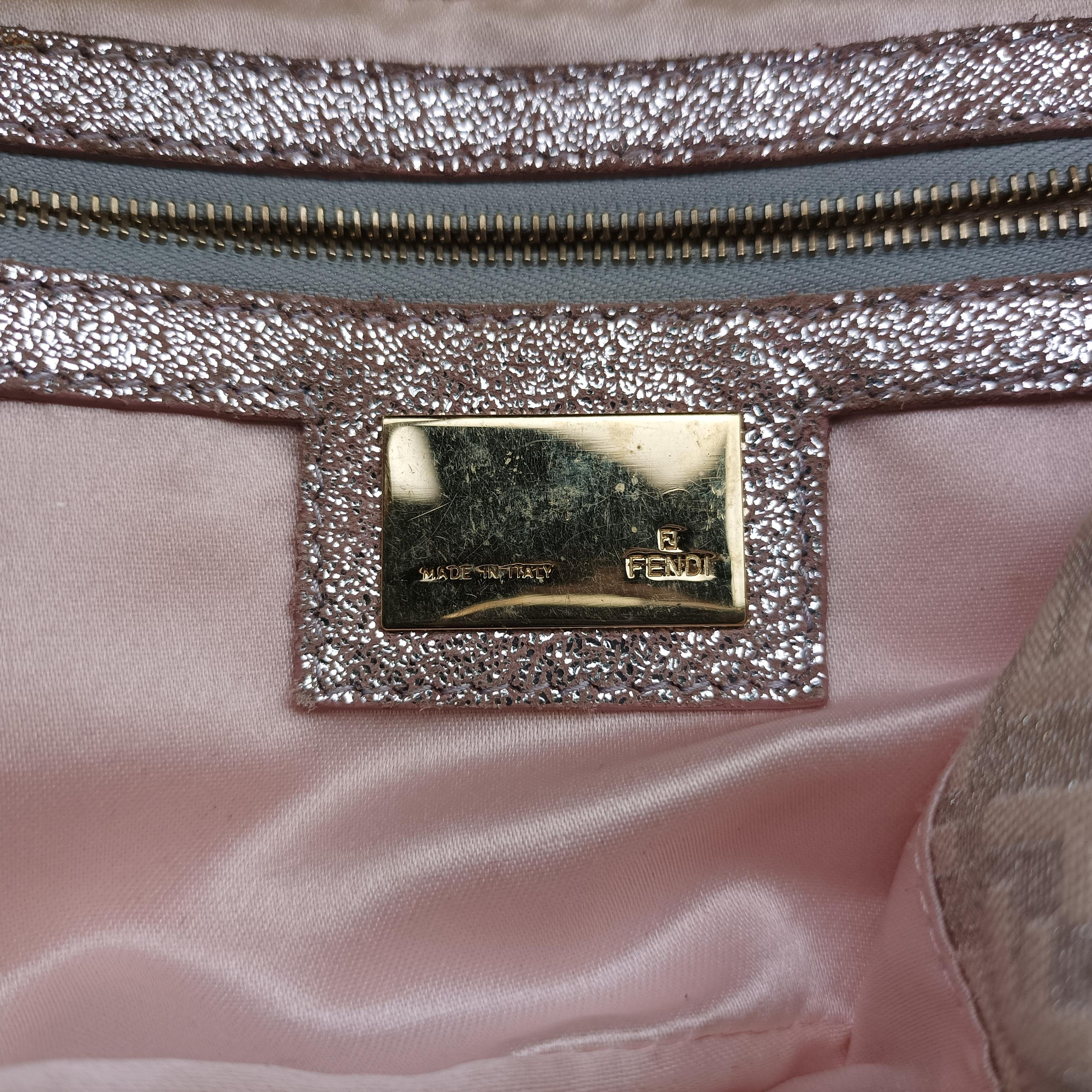 Pre-owned Fendi Mamma Baguette Pink×beige Canvas 8BR003 shoulderbag | stylenewstar