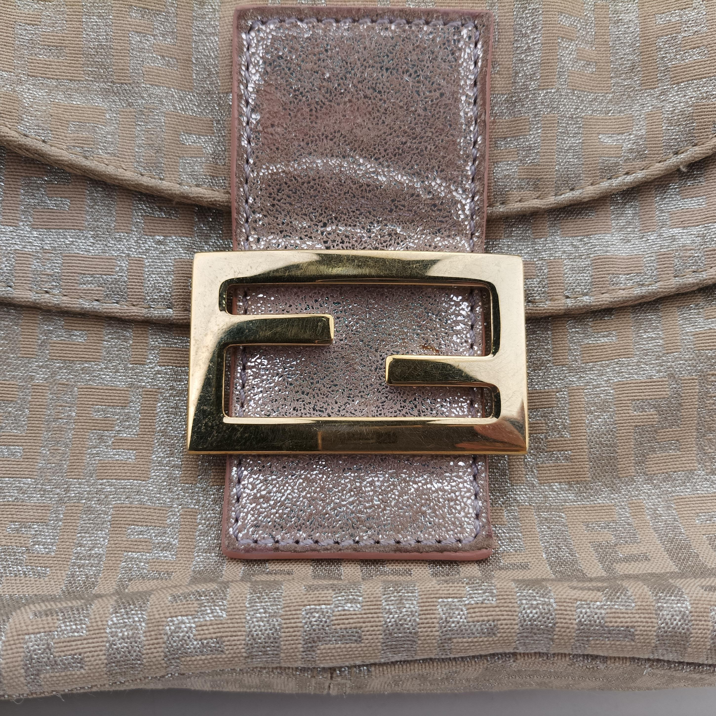 Pre-owned Fendi Mamma Baguette Pink×beige Canvas 8BR003 shoulderbag | stylenewstar