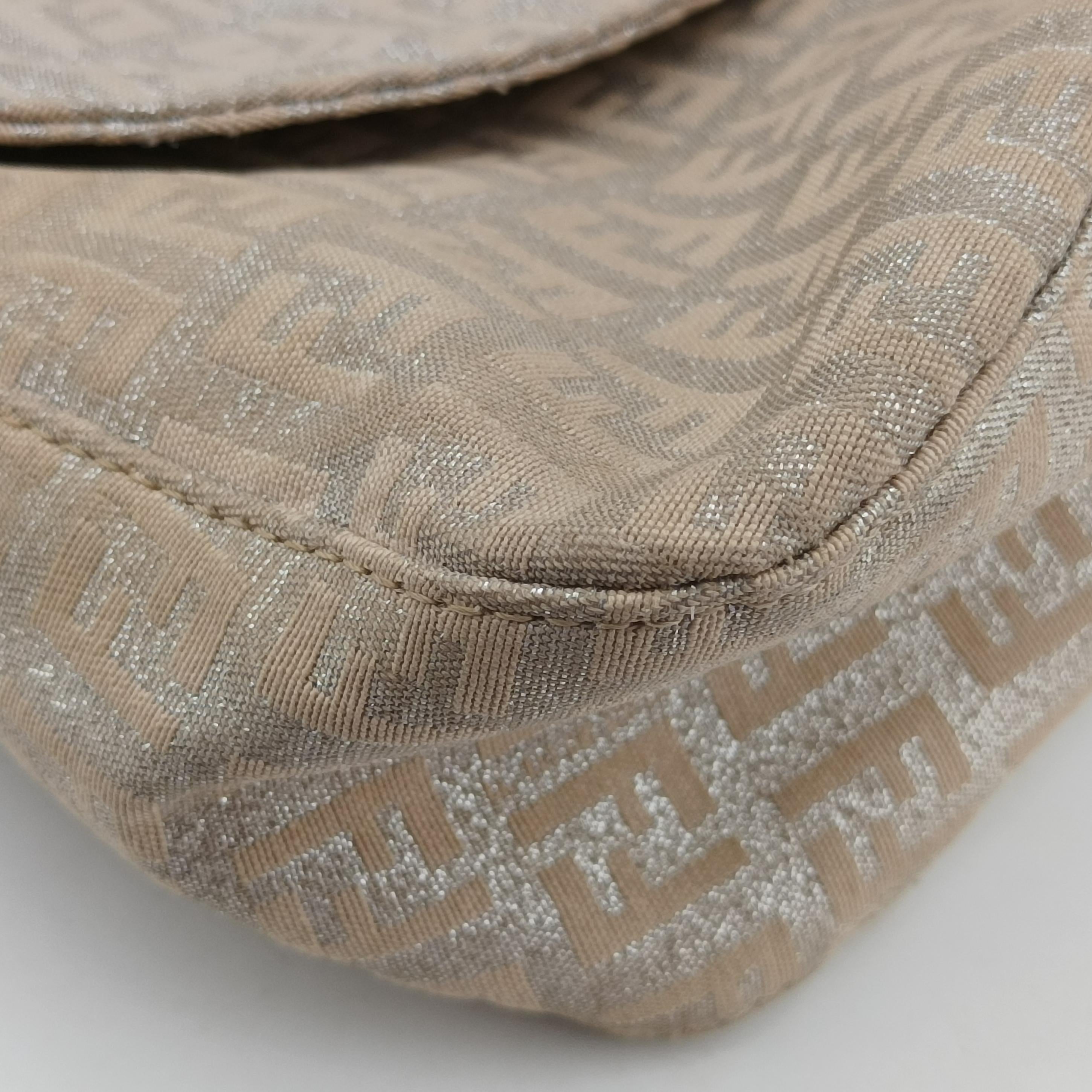 Pre-owned Fendi Mamma Baguette Pink×beige Canvas 8BR003 shoulderbag | stylenewstar