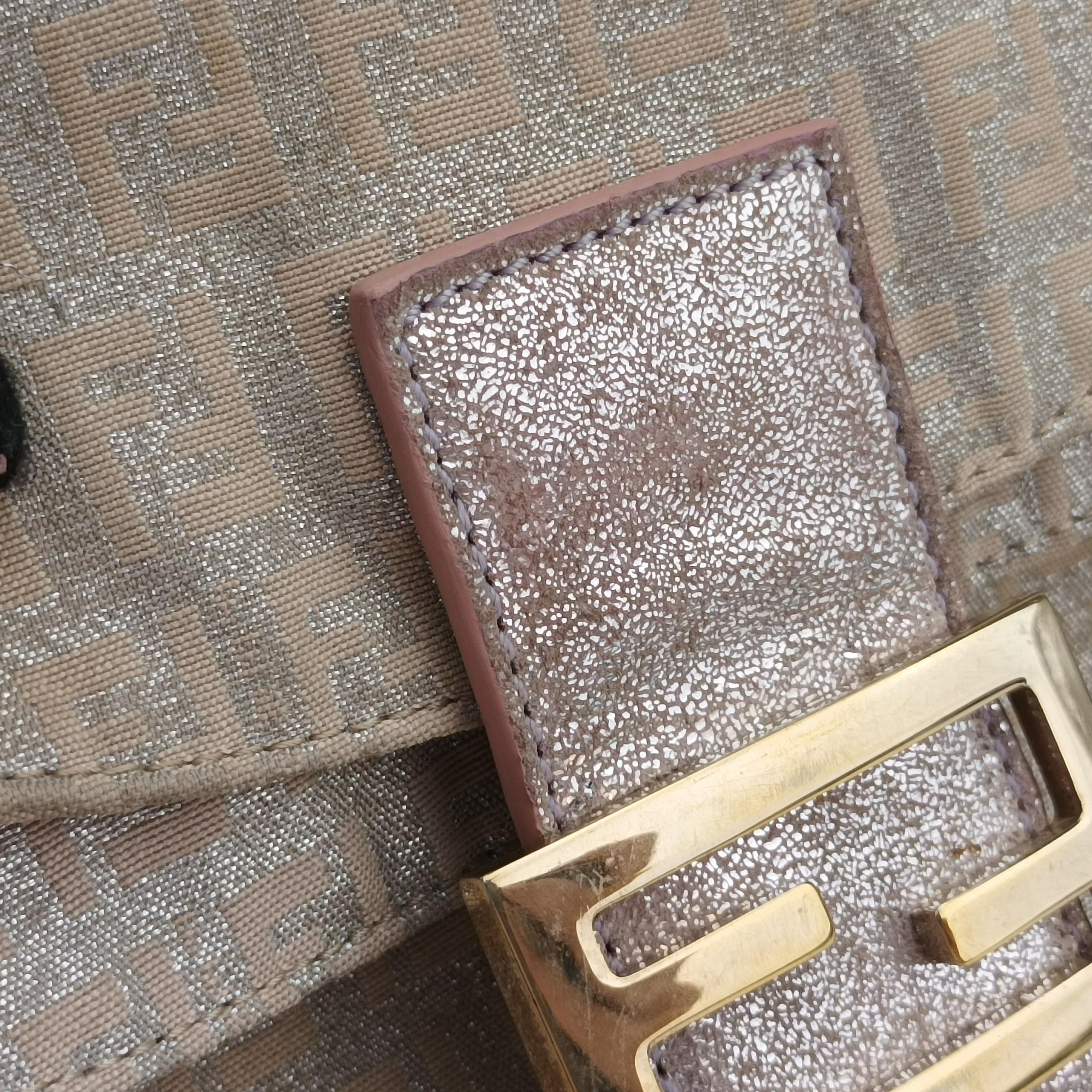 Pre-owned Fendi Mamma Baguette Pink×beige Canvas 8BR003 shoulderbag | stylenewstar