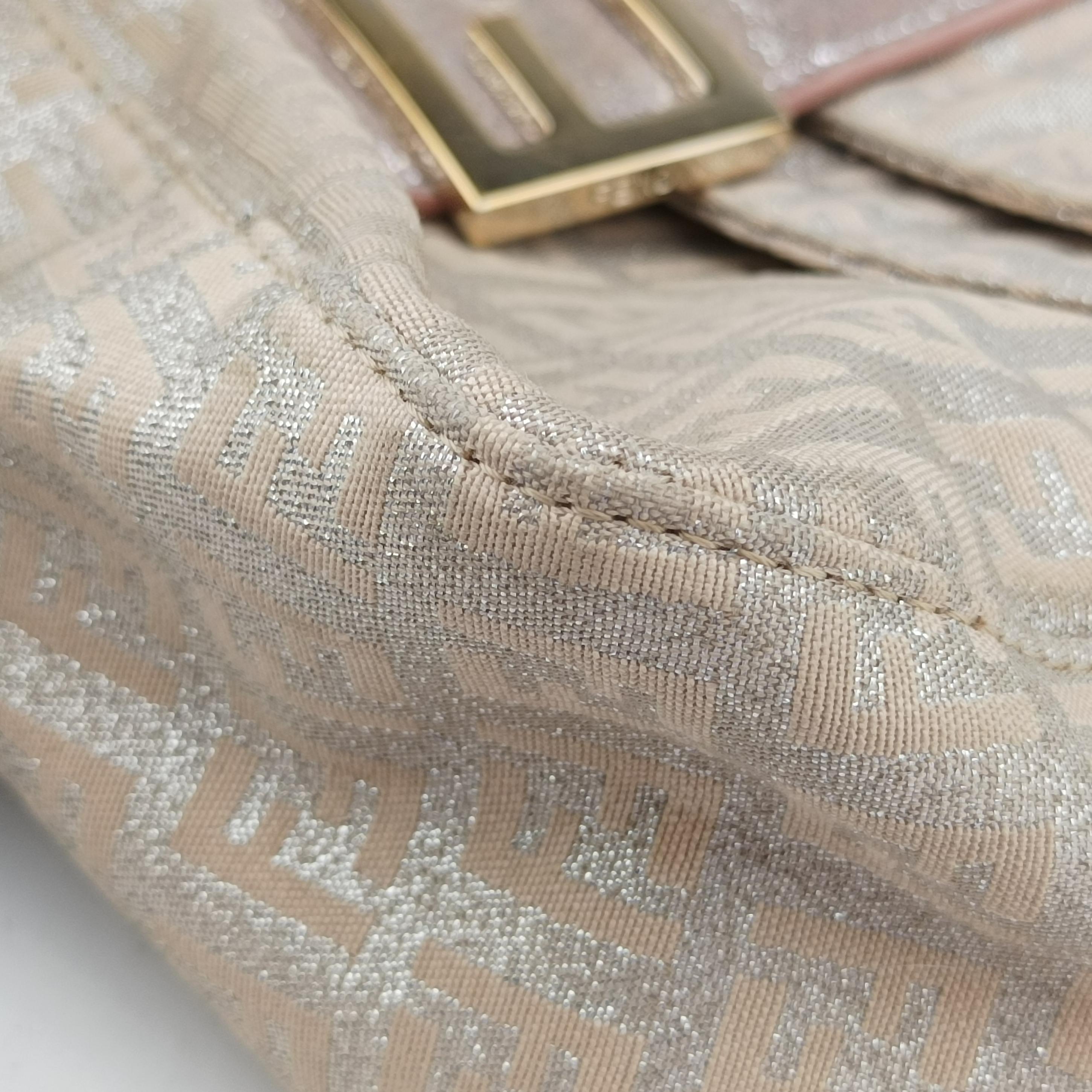 Pre-owned Fendi Mamma Baguette Pink×beige Canvas 8BR003 shoulderbag | stylenewstar