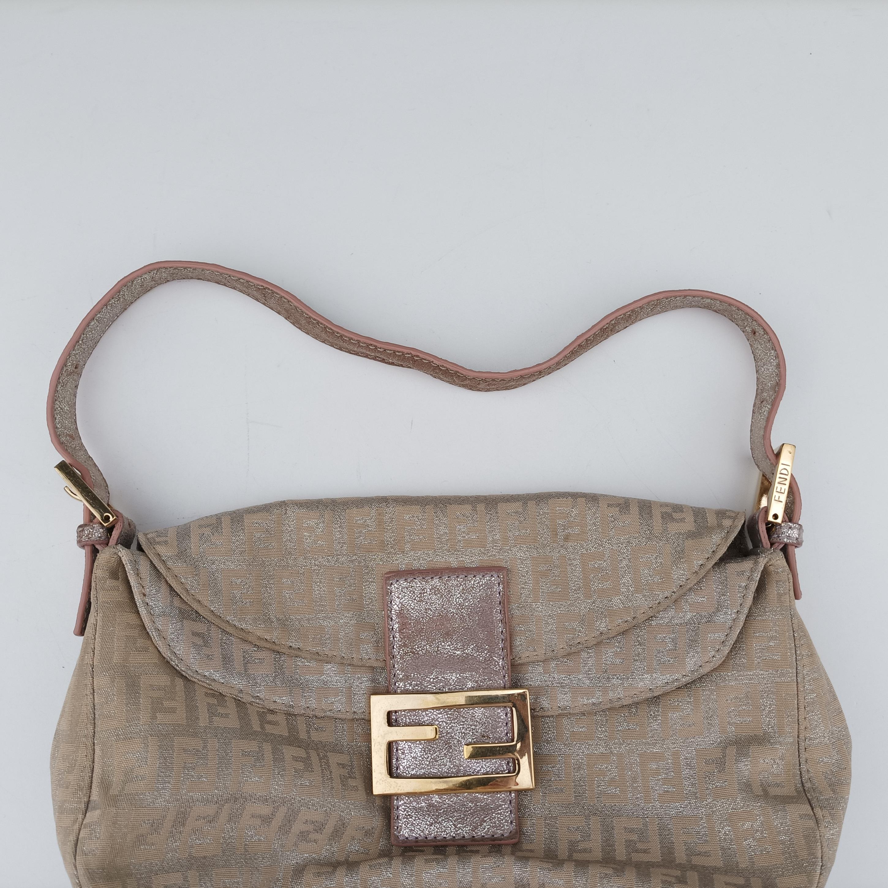 Pre-owned Fendi Mamma Baguette Pink×beige Canvas 8BR003 shoulderbag | stylenewstar