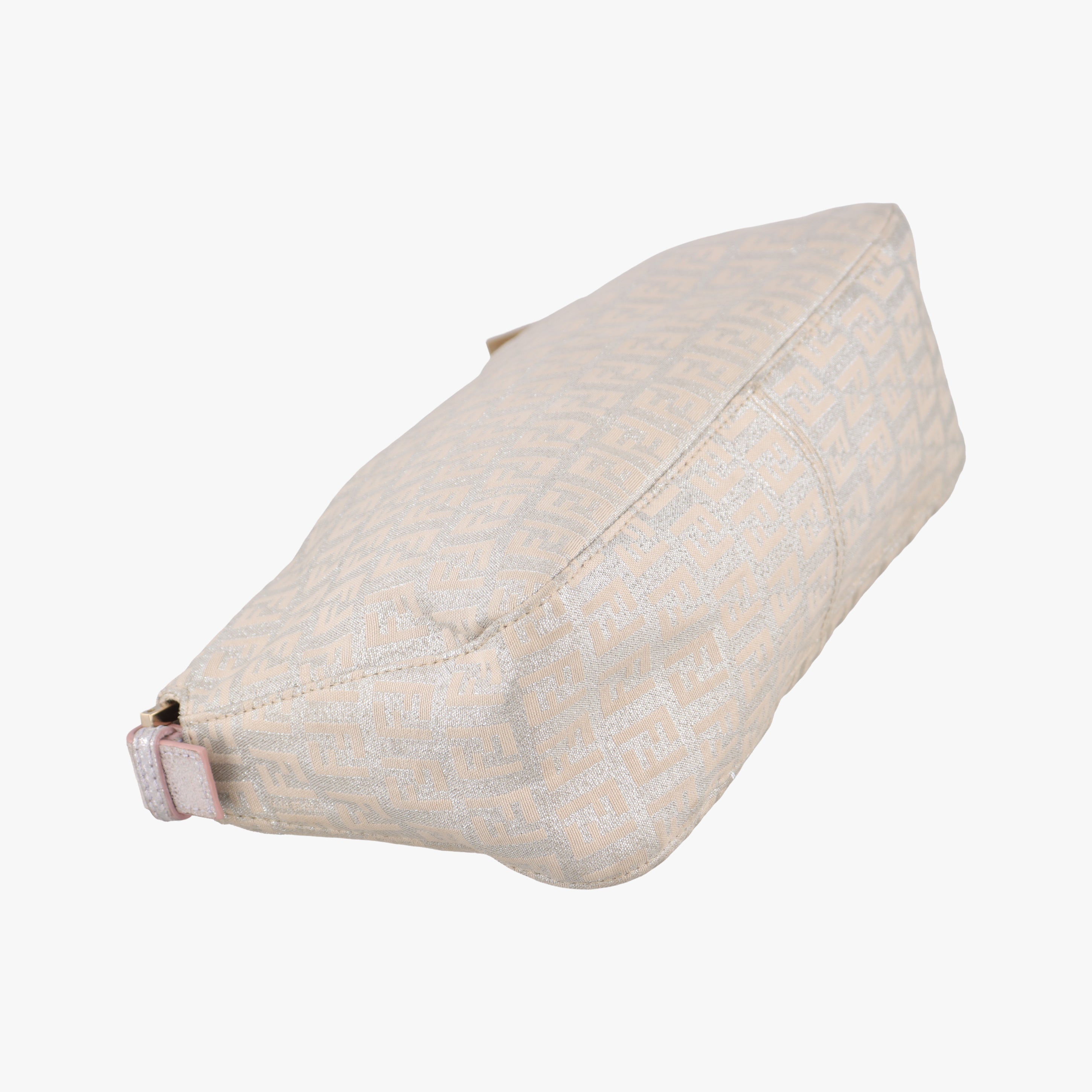 Pre-owned Fendi Mamma Baguette Pink×beige Canvas 8BR003 shoulderbag | stylenewstar