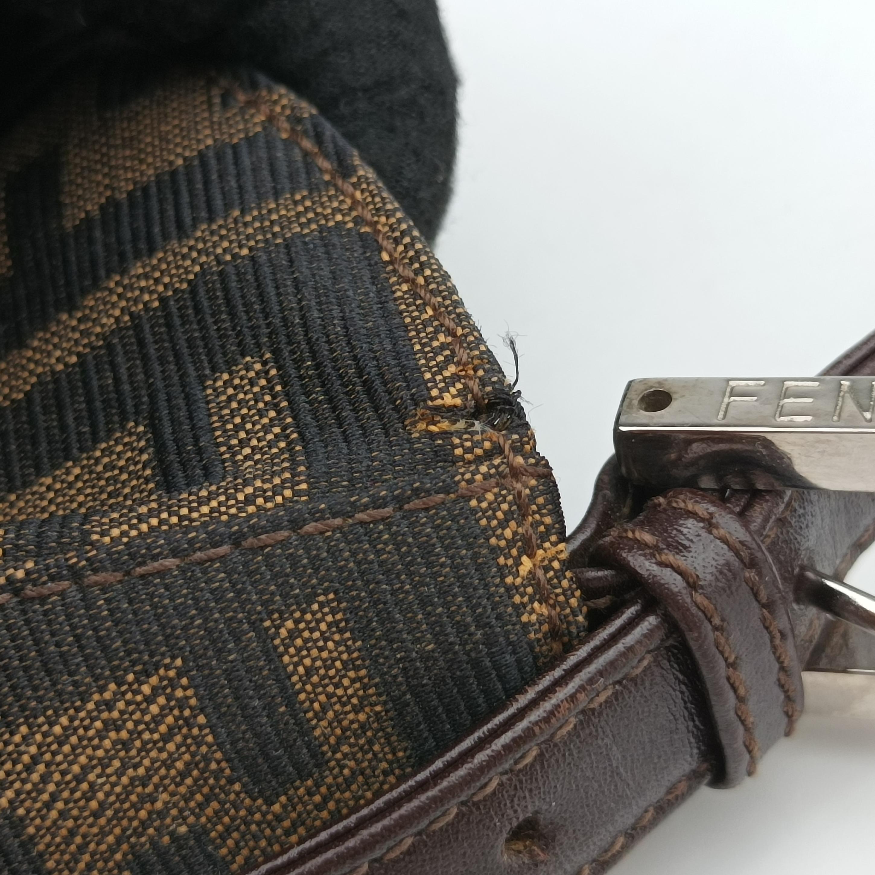 Pre-owned Fendi Baguette Brown canvas 091611 shoulderbag | stylenewstar