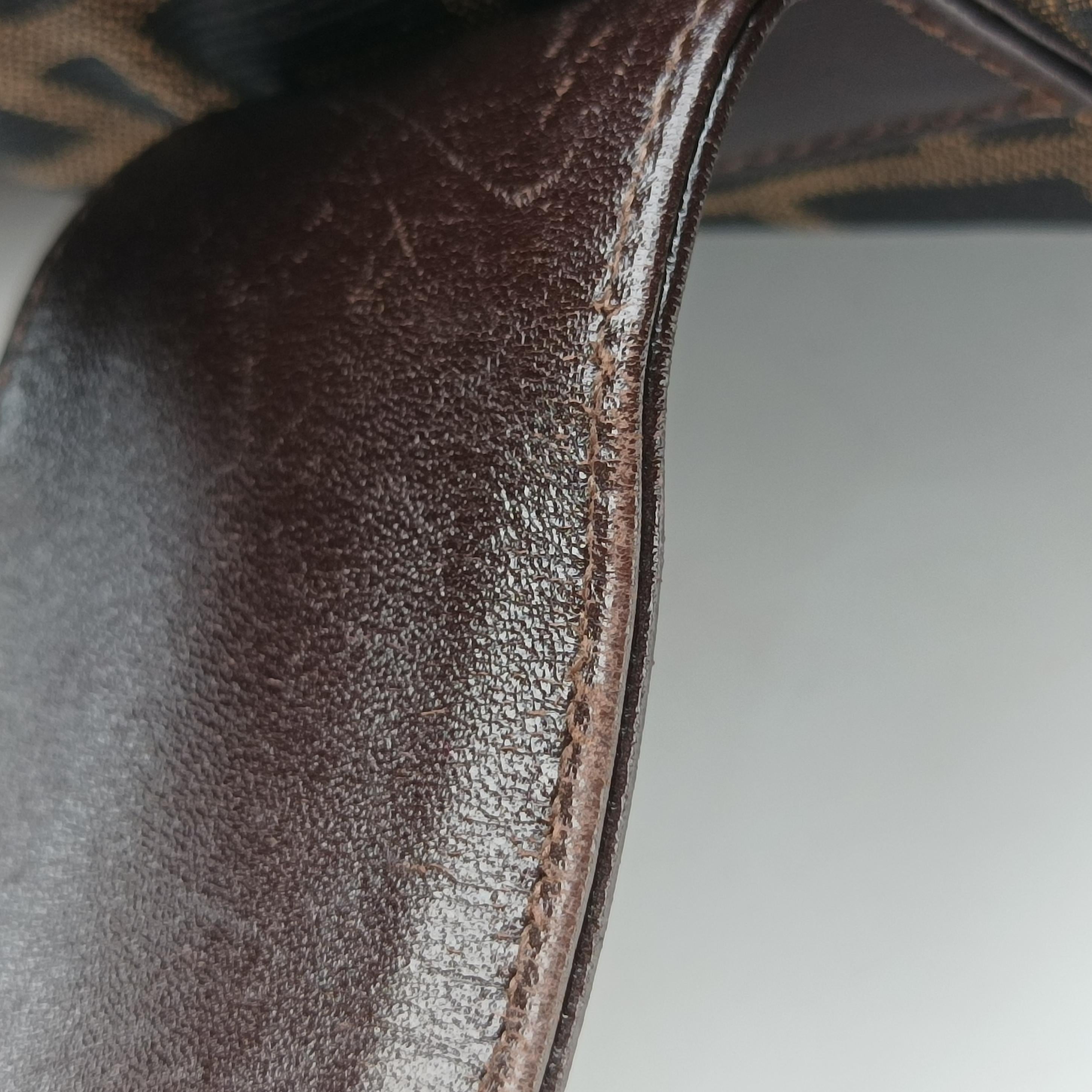 Pre-owned Fendi Baguette Brown canvas 091611 shoulderbag | stylenewstar