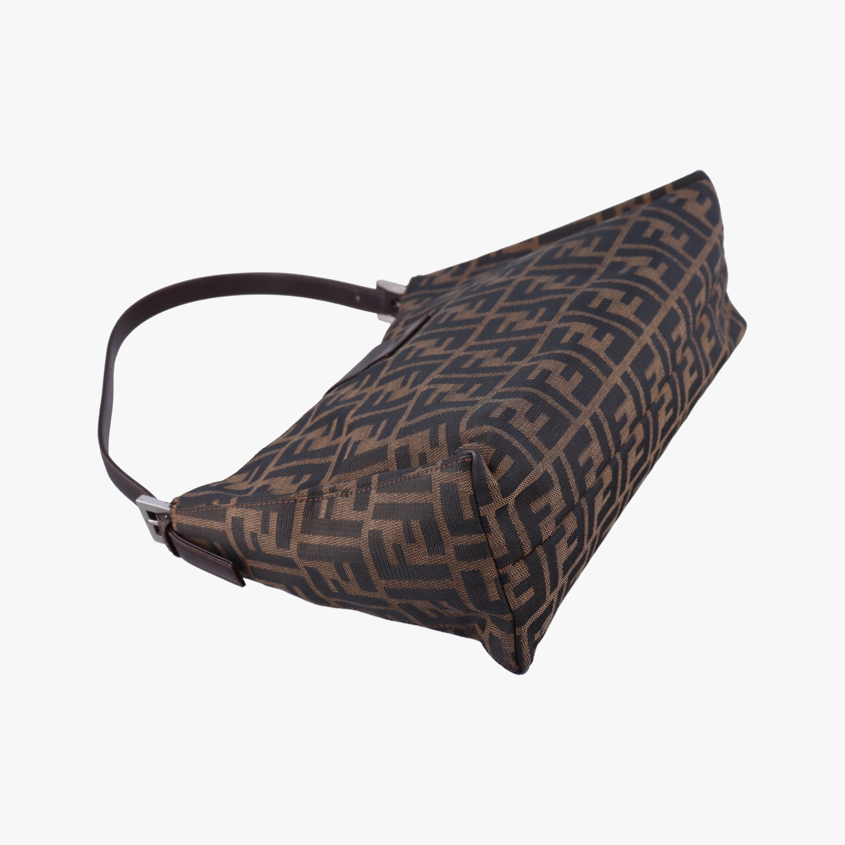 Pre-owned Fendi Baguette Brown canvas 091611 shoulderbag | stylenewstar