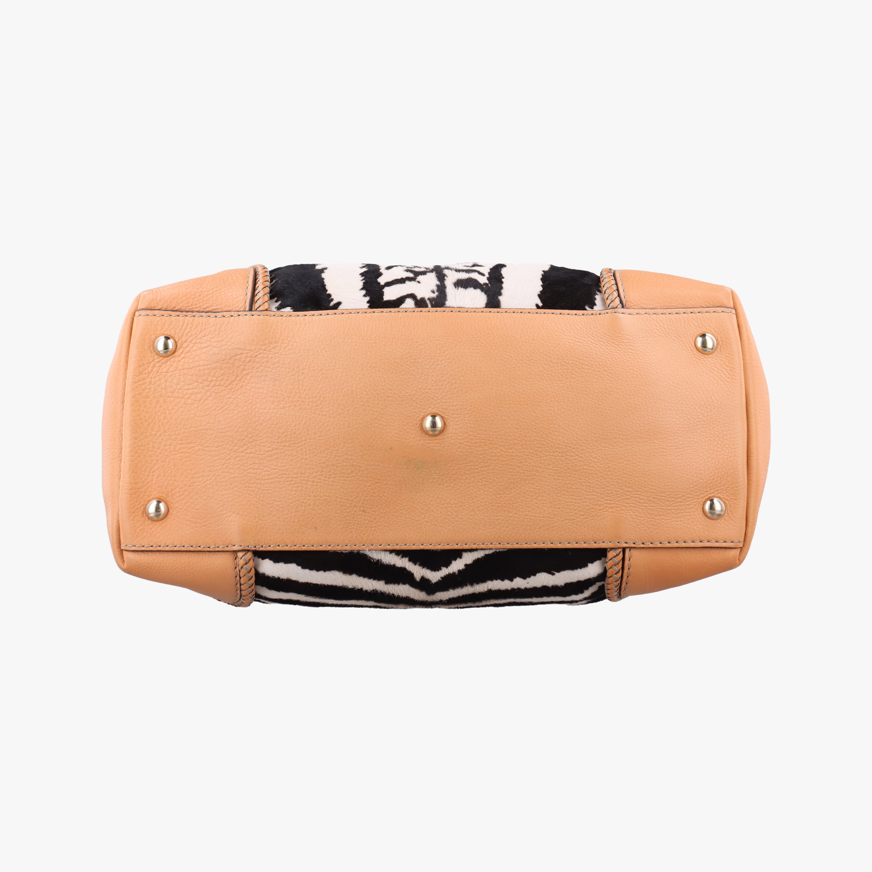 Secondhand Gucci Zebra Printed Marrakech Black×White×Beige ponyhair 257023 handbag | stylenewstar