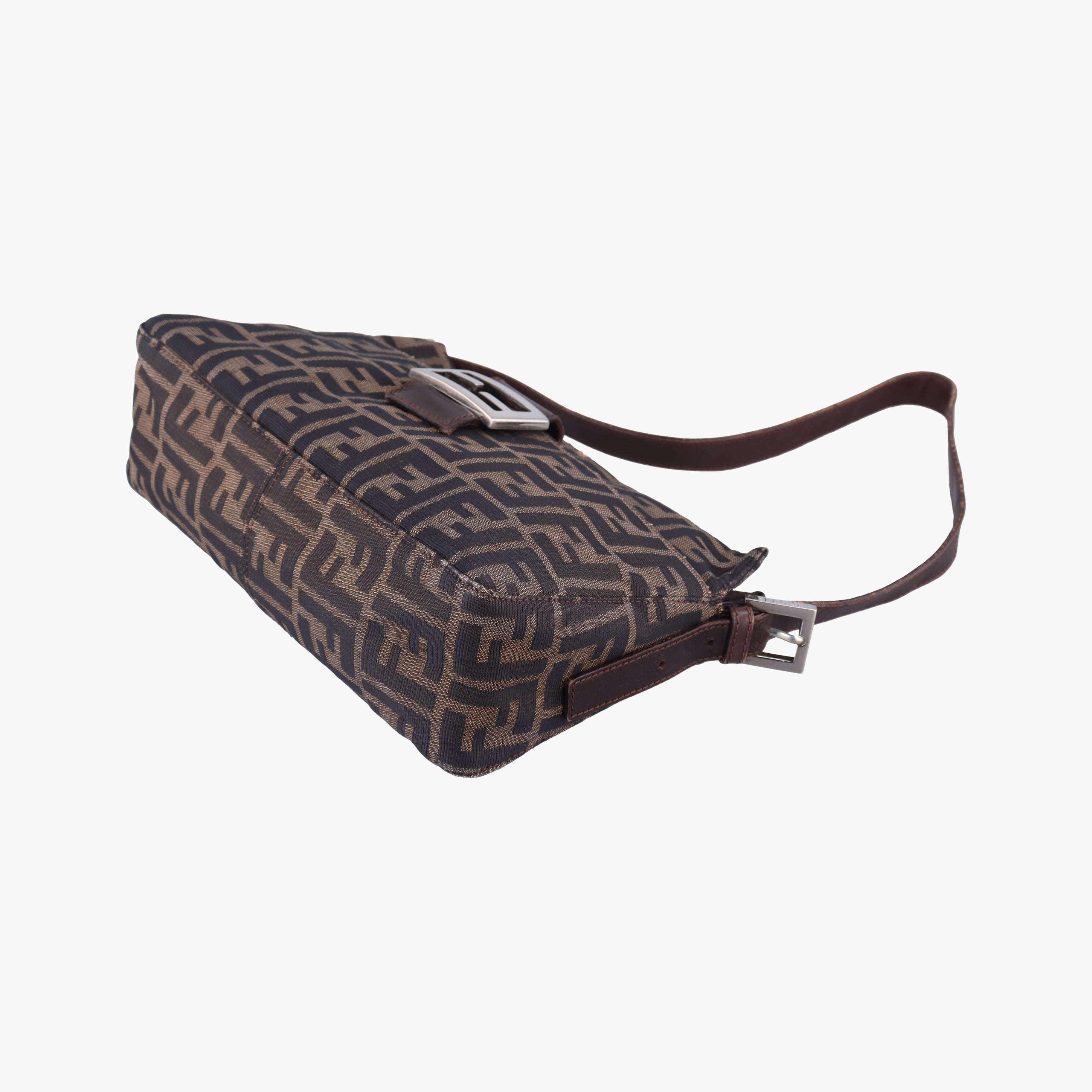 Pre-owned Fendi Zucca pattern Brown x Dark Brown fabric 222826 shoulderbag | stylenewstar