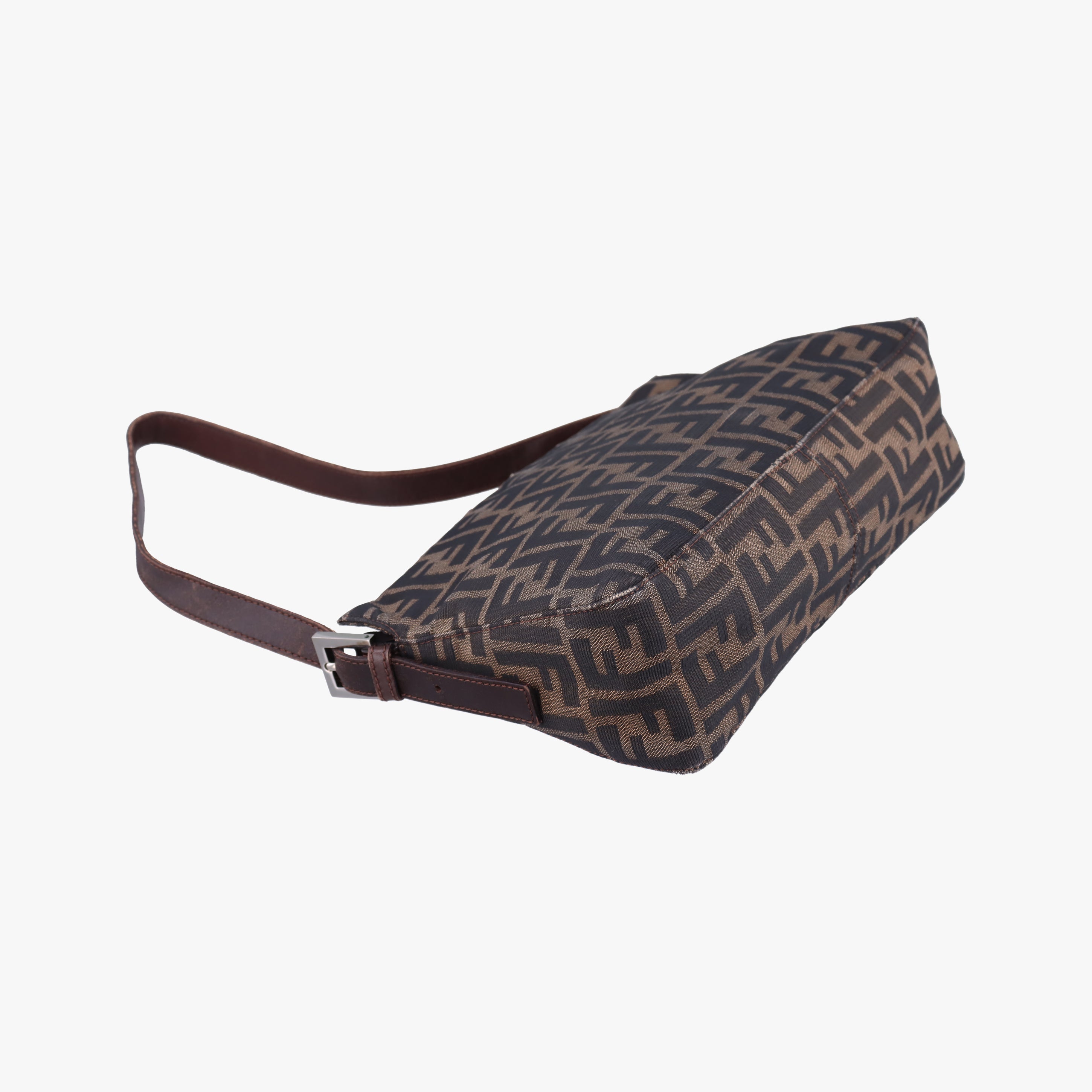 Pre-owned Fendi Zucca pattern Brown x Dark Brown fabric 222826 shoulderbag | stylenewstar