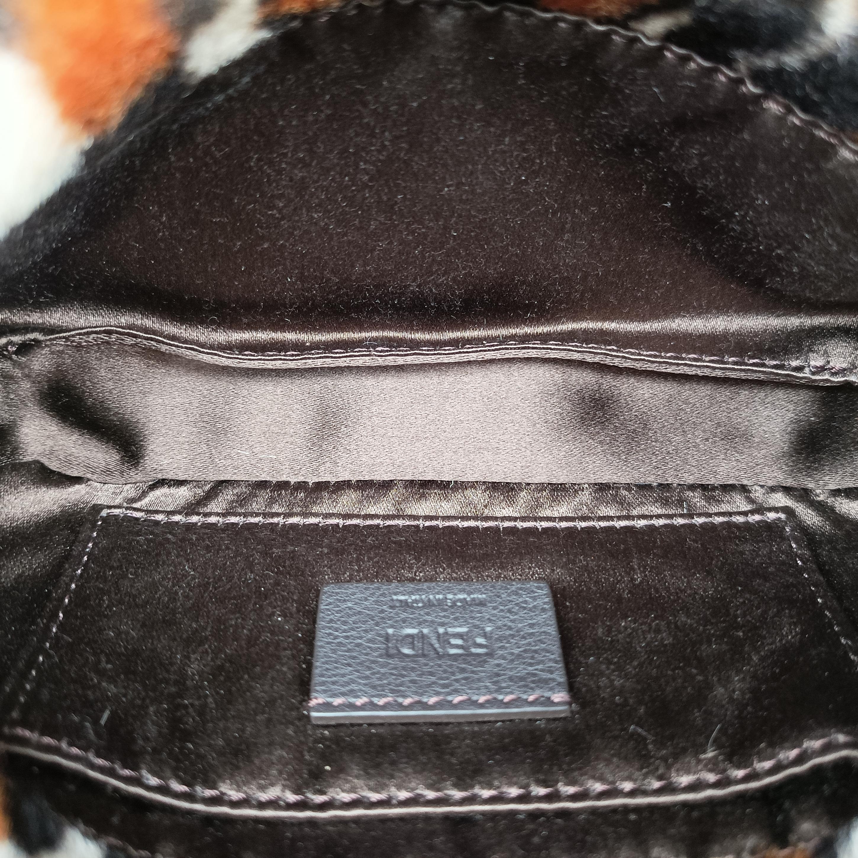 Pre-owned Fendi BAGUETTE White x Brown x Black x Multicolor ponyhair 7AS142 shoulderbag | stylenewstar