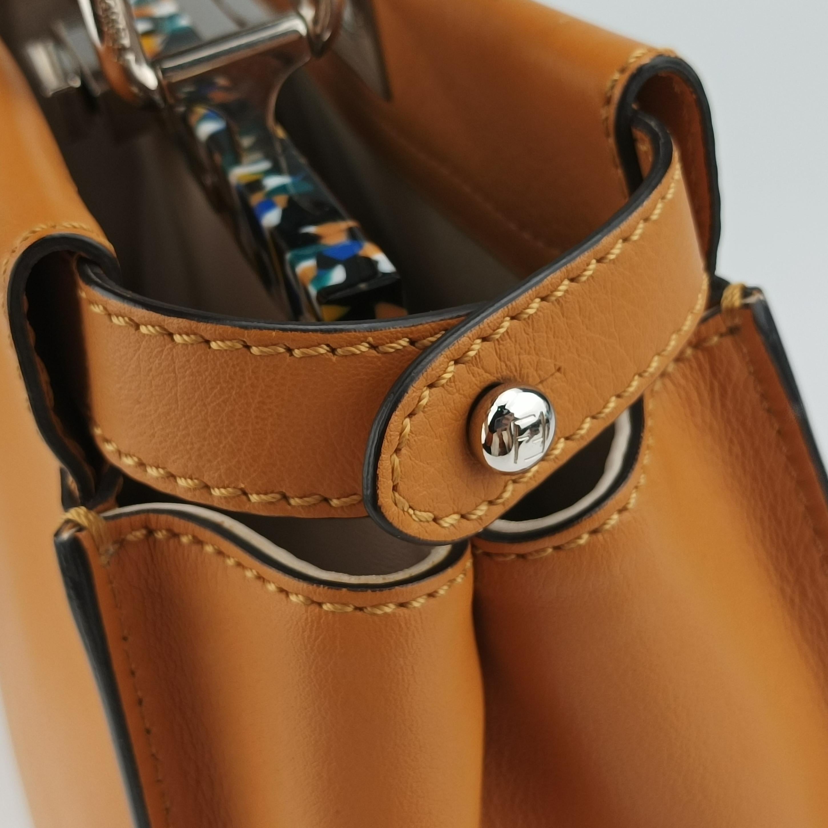 Pre-owned Fendi PEEKABOO Orange Leather 8BN290 shoulderbag | stylenewstar