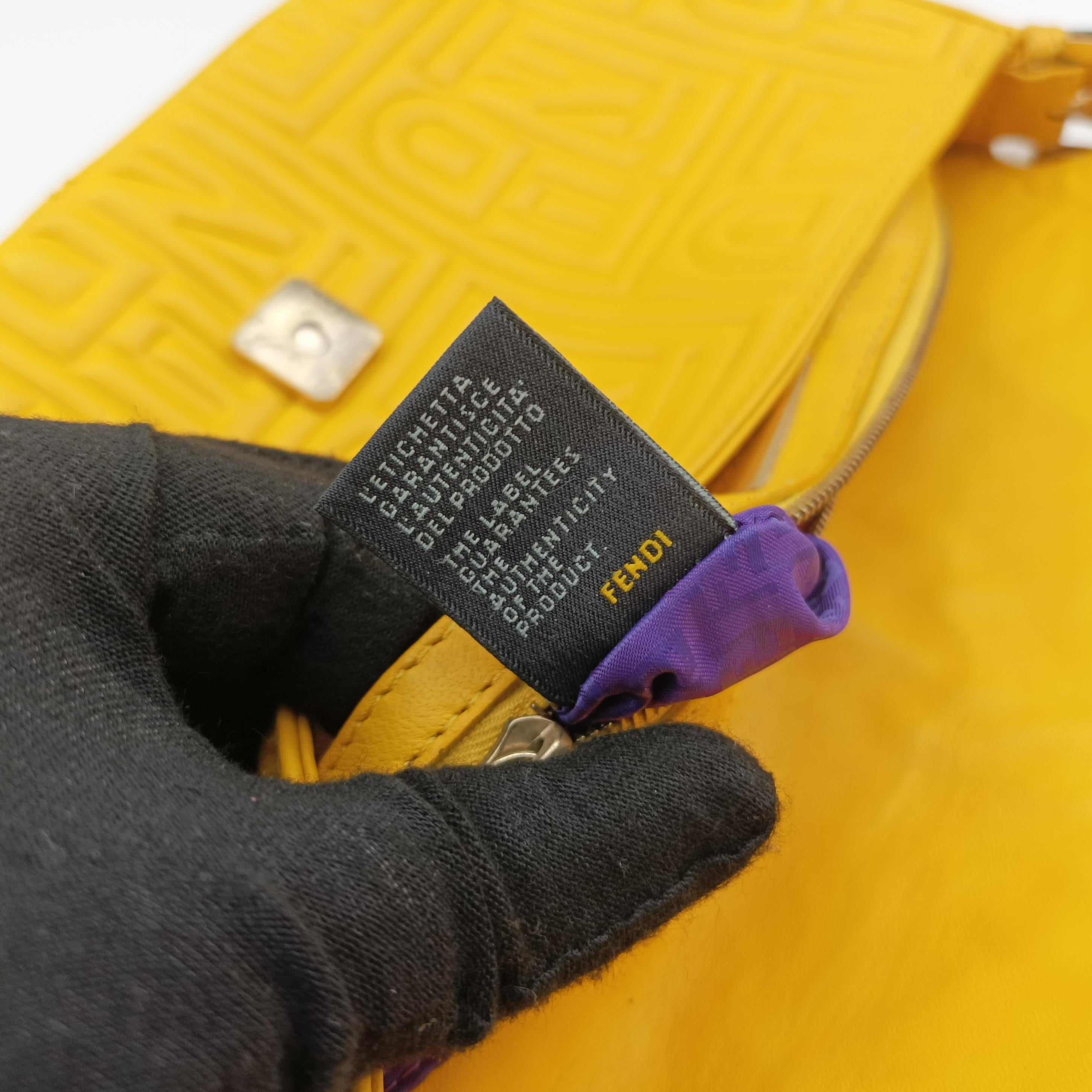 Pre-owned Fendi BAGUETTE Yellow Leather 8BR600 shoulderbag | stylenewstar