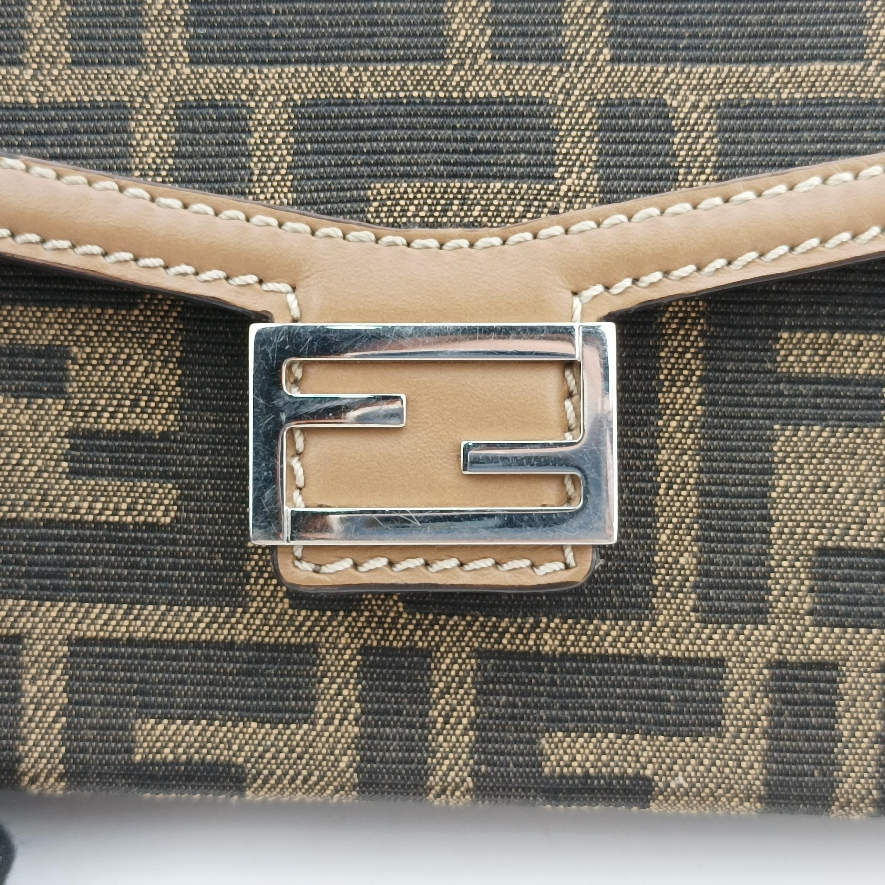 Pre-owned Fendi Zucca Soft Trunk Phone Pouch Brown Canvas 7AS139 shoulderbag | stylenewstar