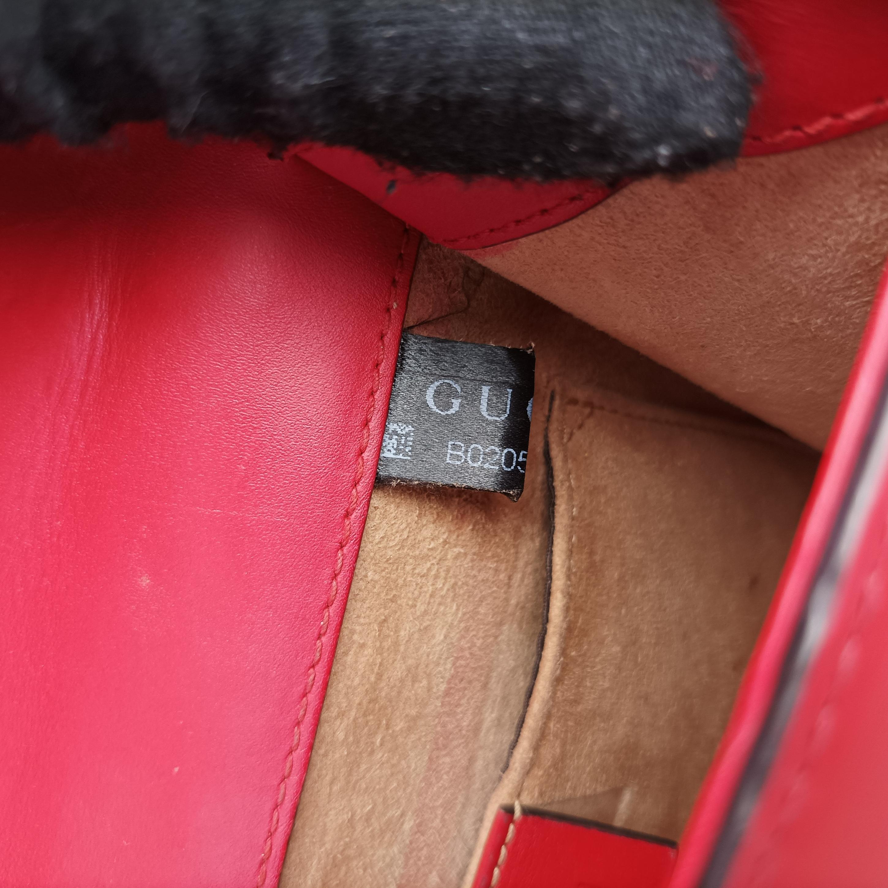 Pre-owned Gucci Sylvie Red×Navy Leather 431666 shoulderbag | stylenewstar