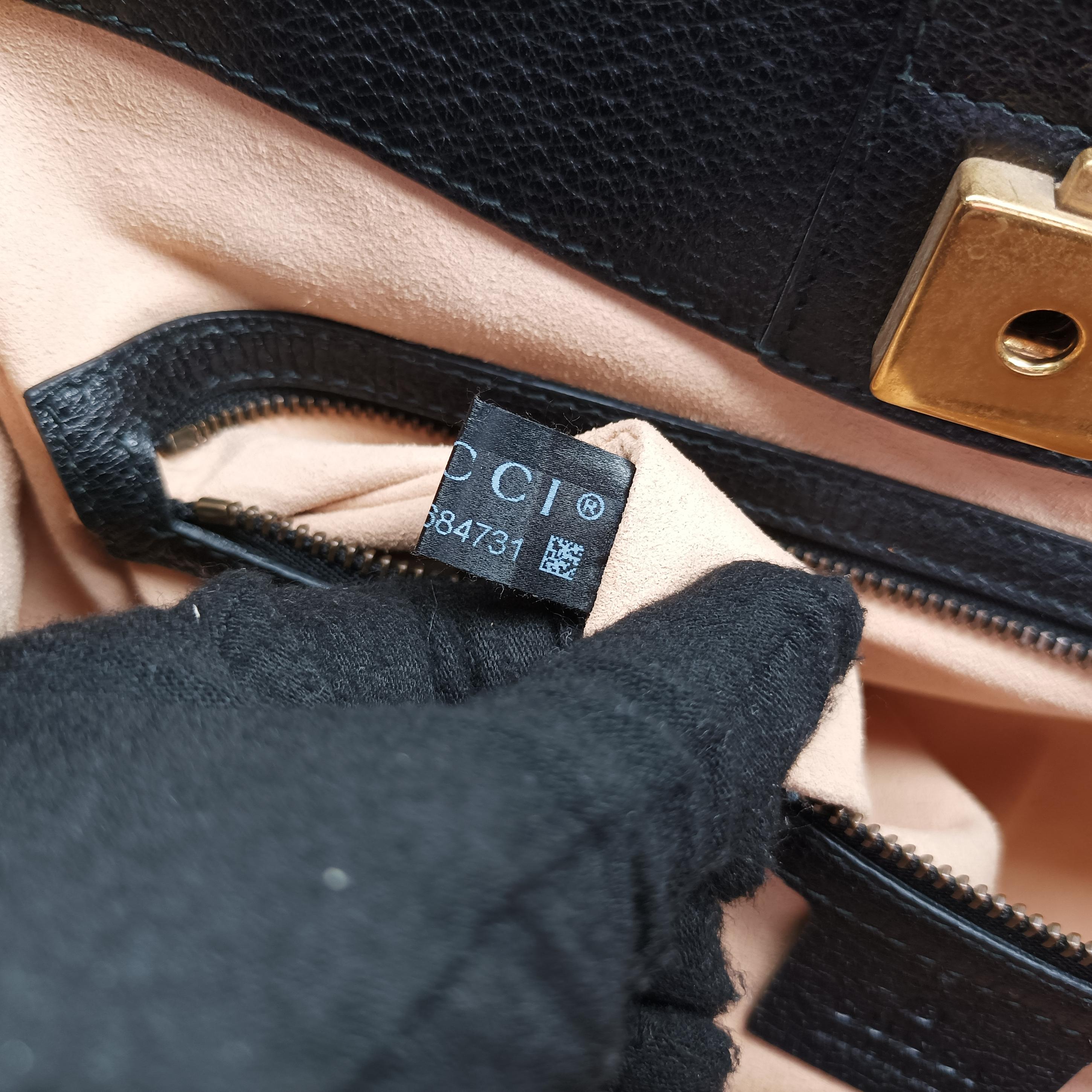 Pre-owned Gucci Crystal Butterfly Linea Totem Black x Green x Red Leather 505342 handbag | stylenewstar