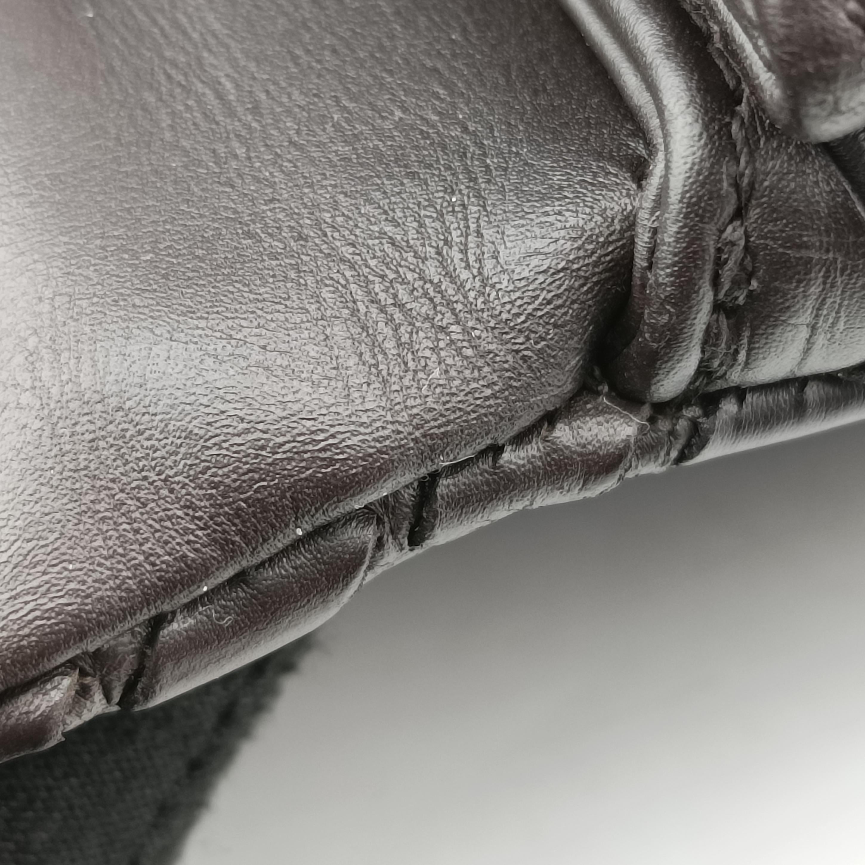 Pre-owned Bottega Veneta Intrecciato Black lambskin  handbag | stylenewstar