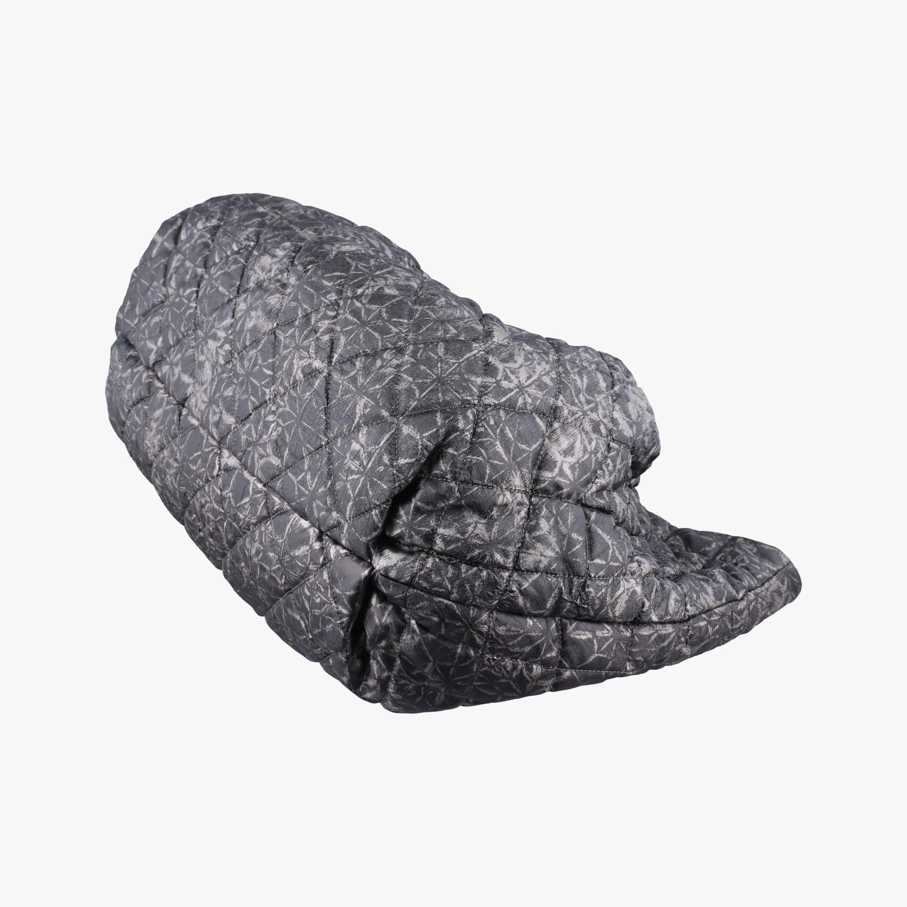 Secondhand Chanel Coco Cabas GM Coco Mark Grey Mixed Fiber A47190 shoulderbag | stylenewstar