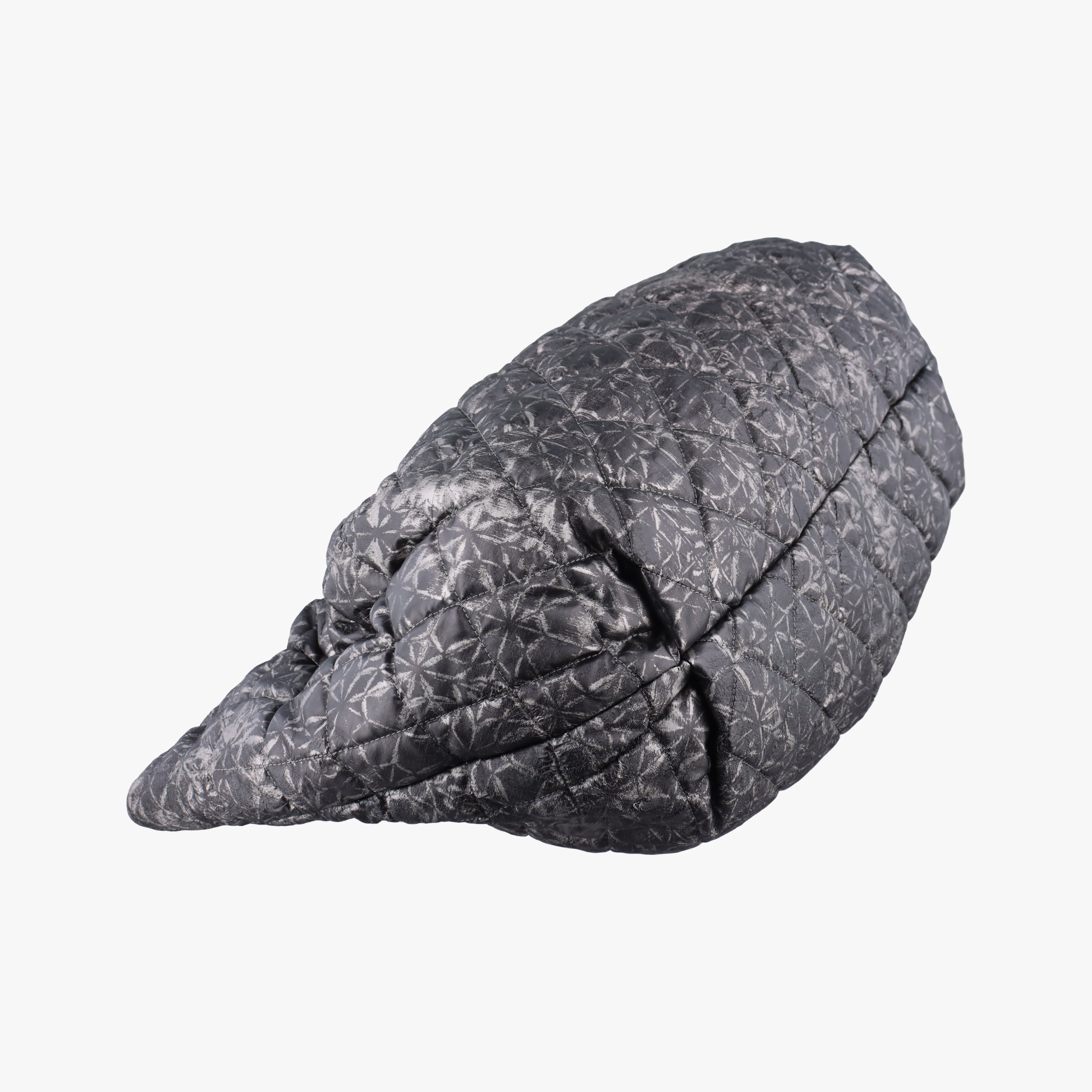 Secondhand Chanel Coco Cabas GM Coco Mark Grey Mixed Fiber A47190 shoulderbag | stylenewstar