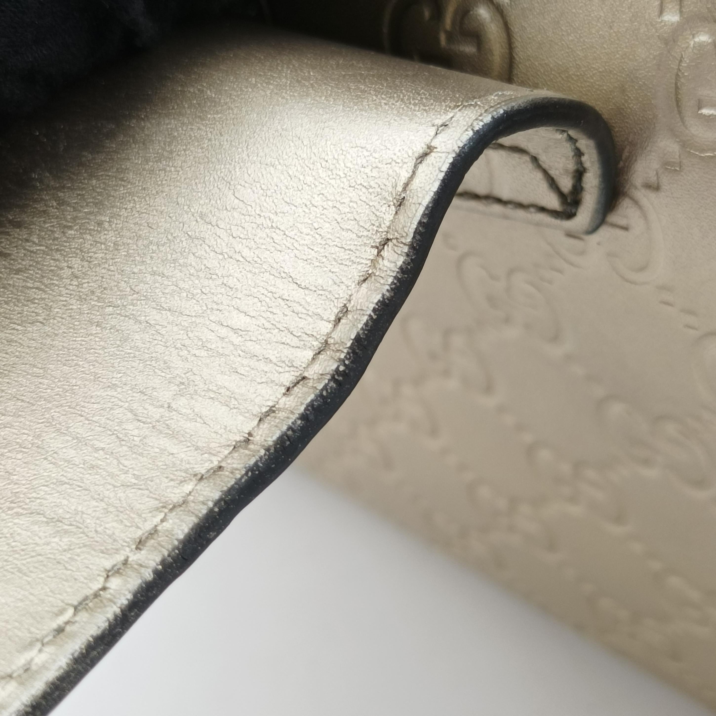 Pre-owned Gucci Emily Golden Leather 369621 shoulderbag | stylenewstar