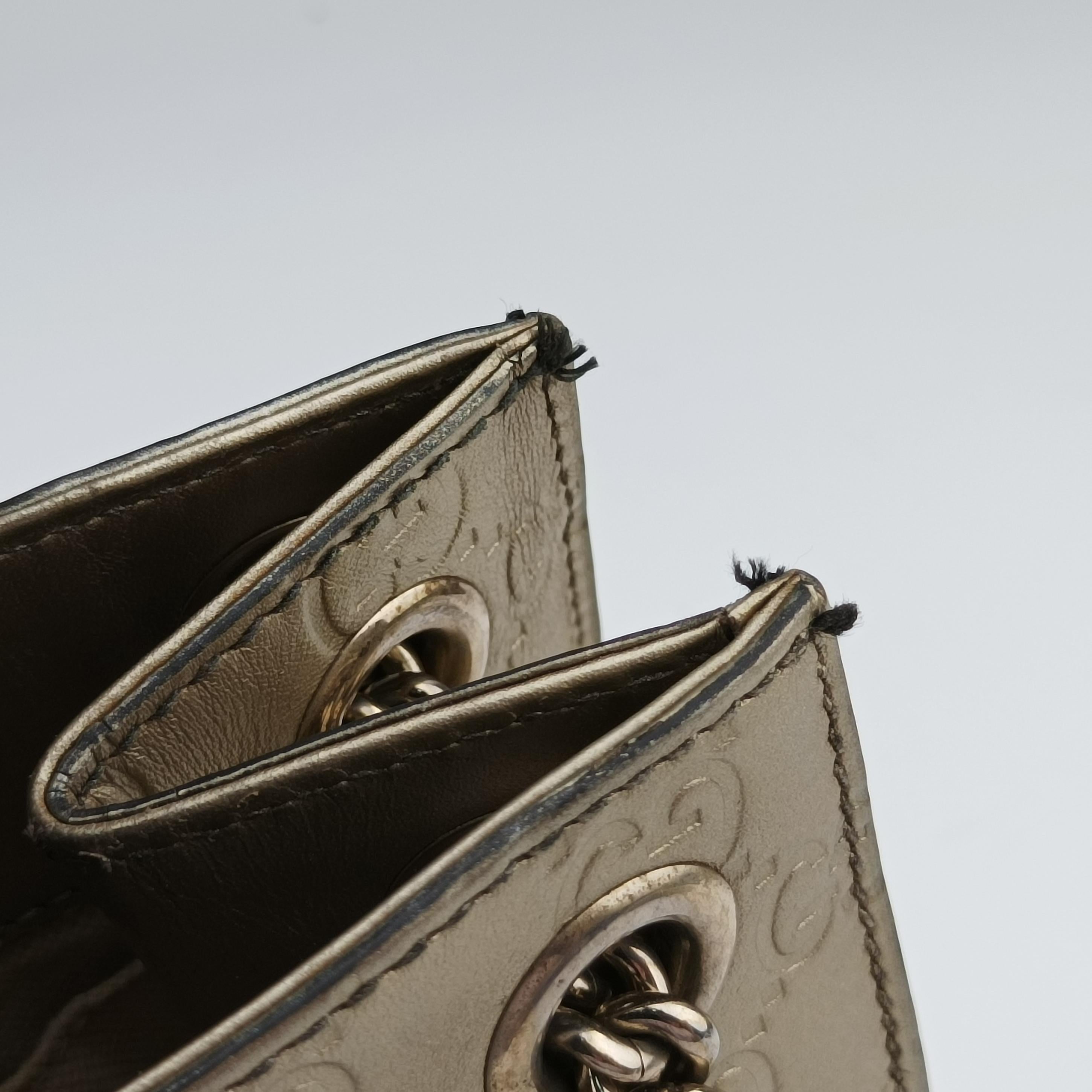 Pre-owned Gucci Emily Golden Leather 369621 shoulderbag | stylenewstar