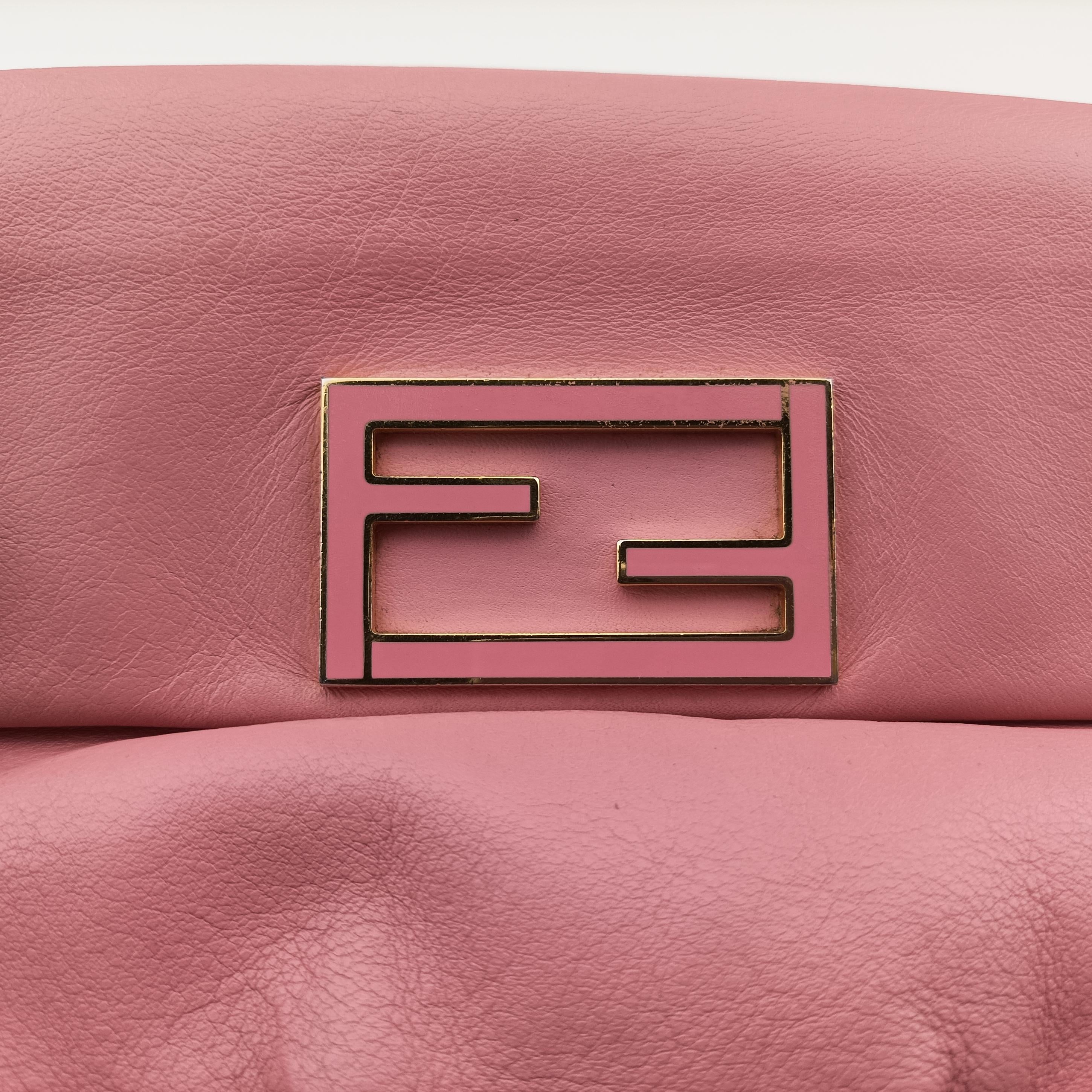 Pre-owned Fendi Fendista Pochette Pink Leather 8M0276 shoulderbag | stylenewstar