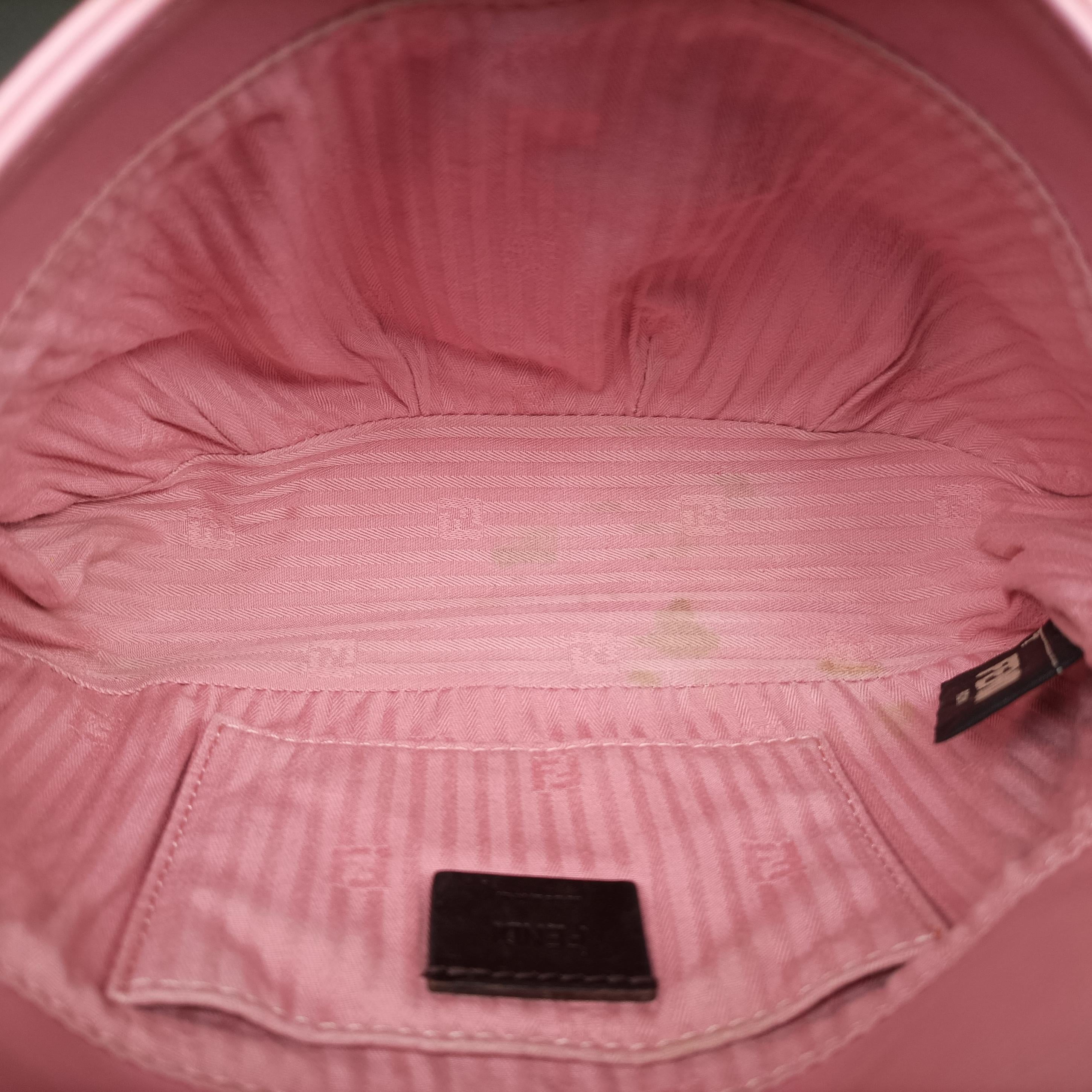 Pre-owned Fendi Fendista Pochette Pink Leather 8M0276 shoulderbag | stylenewstar