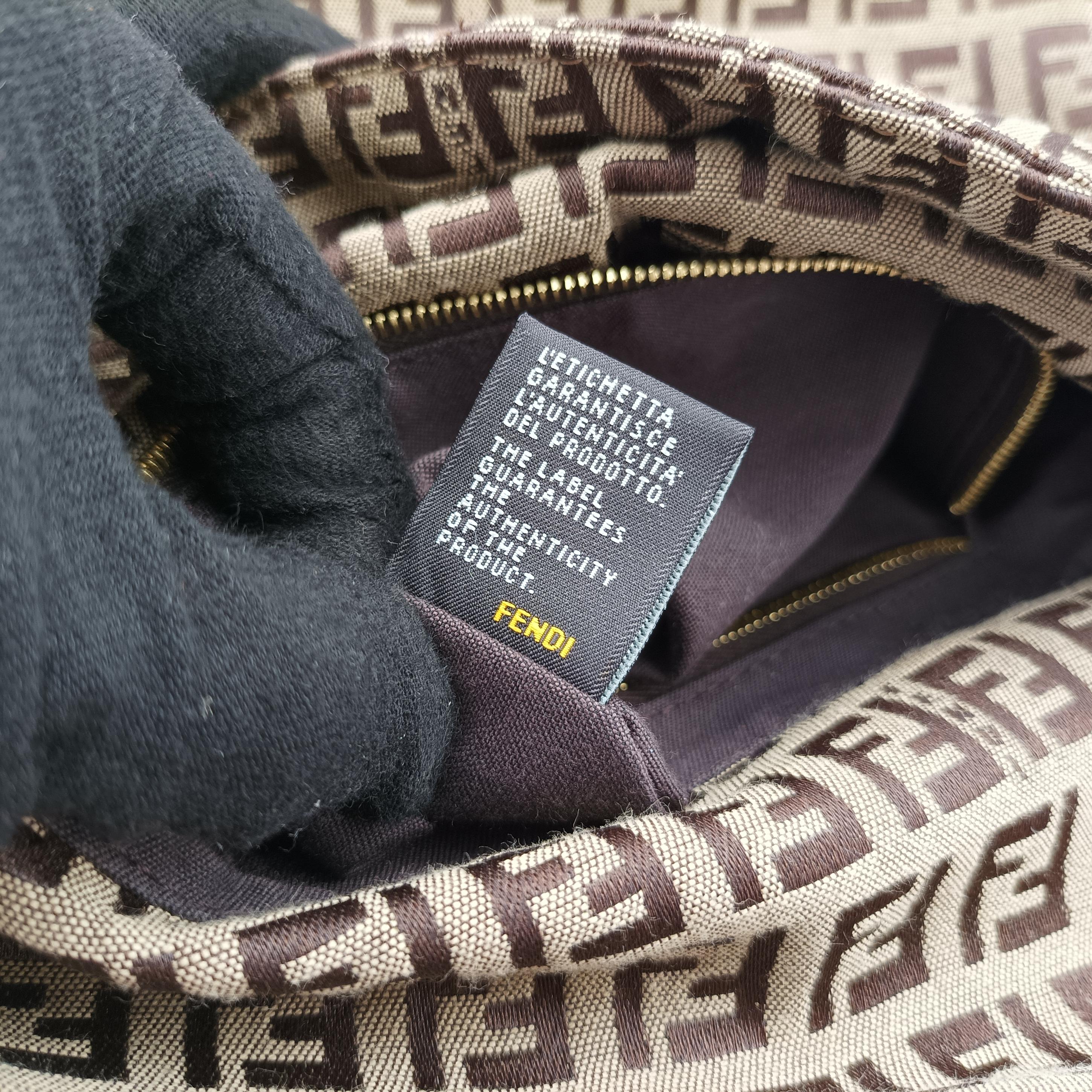 Vintage Fendi Zucchino Baguette Brown fabric 8BR003 shoulderbag | stylenewstar