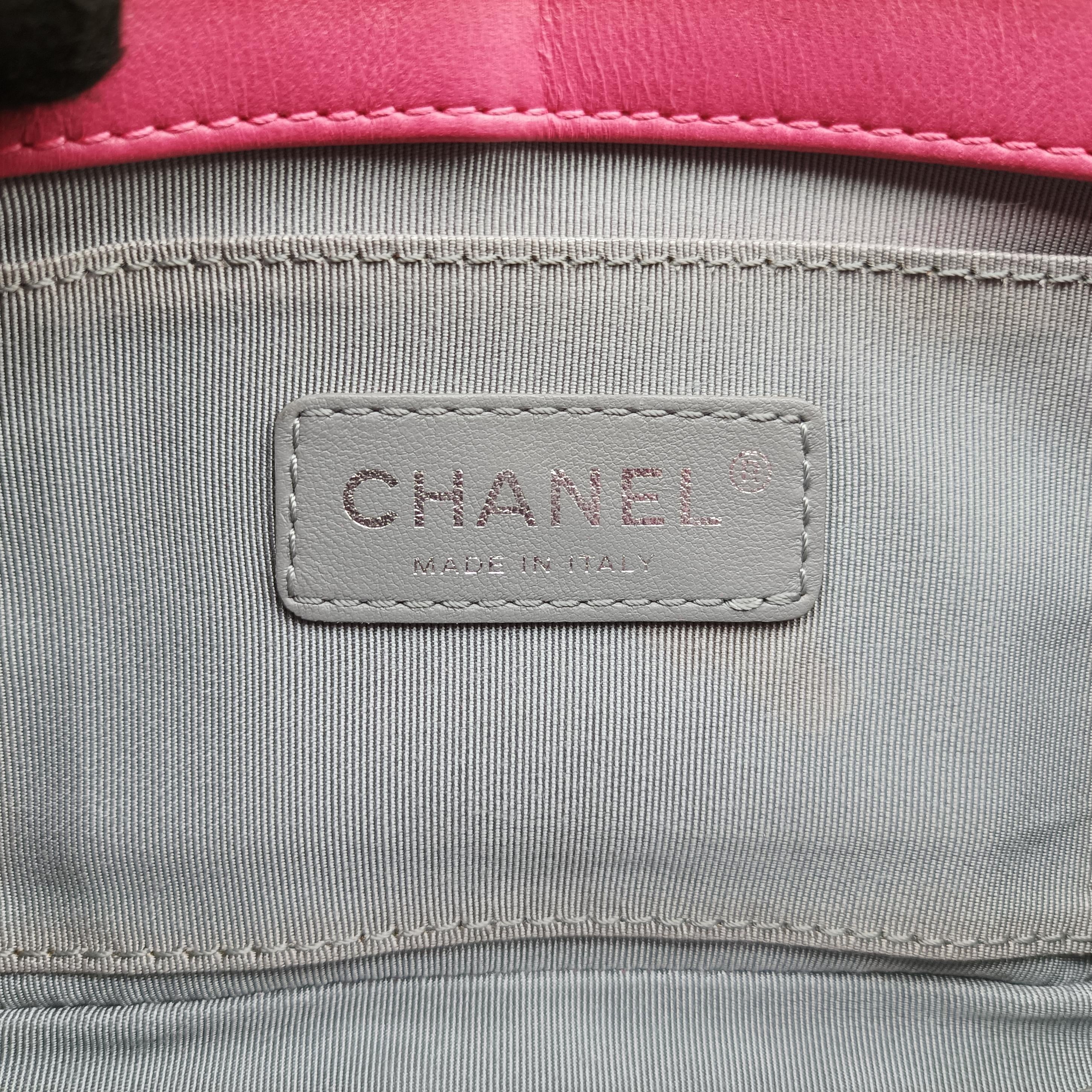 Pre-owned Chanel Boy exotic Pink lambskin×Pearlfish Leather A67198 shoulderbag | stylenewstar